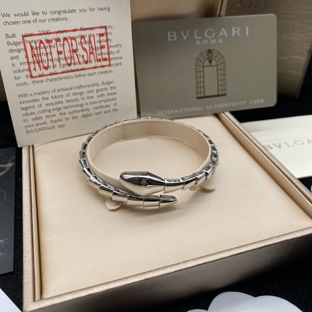 [TOP] BVLGARI  Serpenti Viper Bracelet