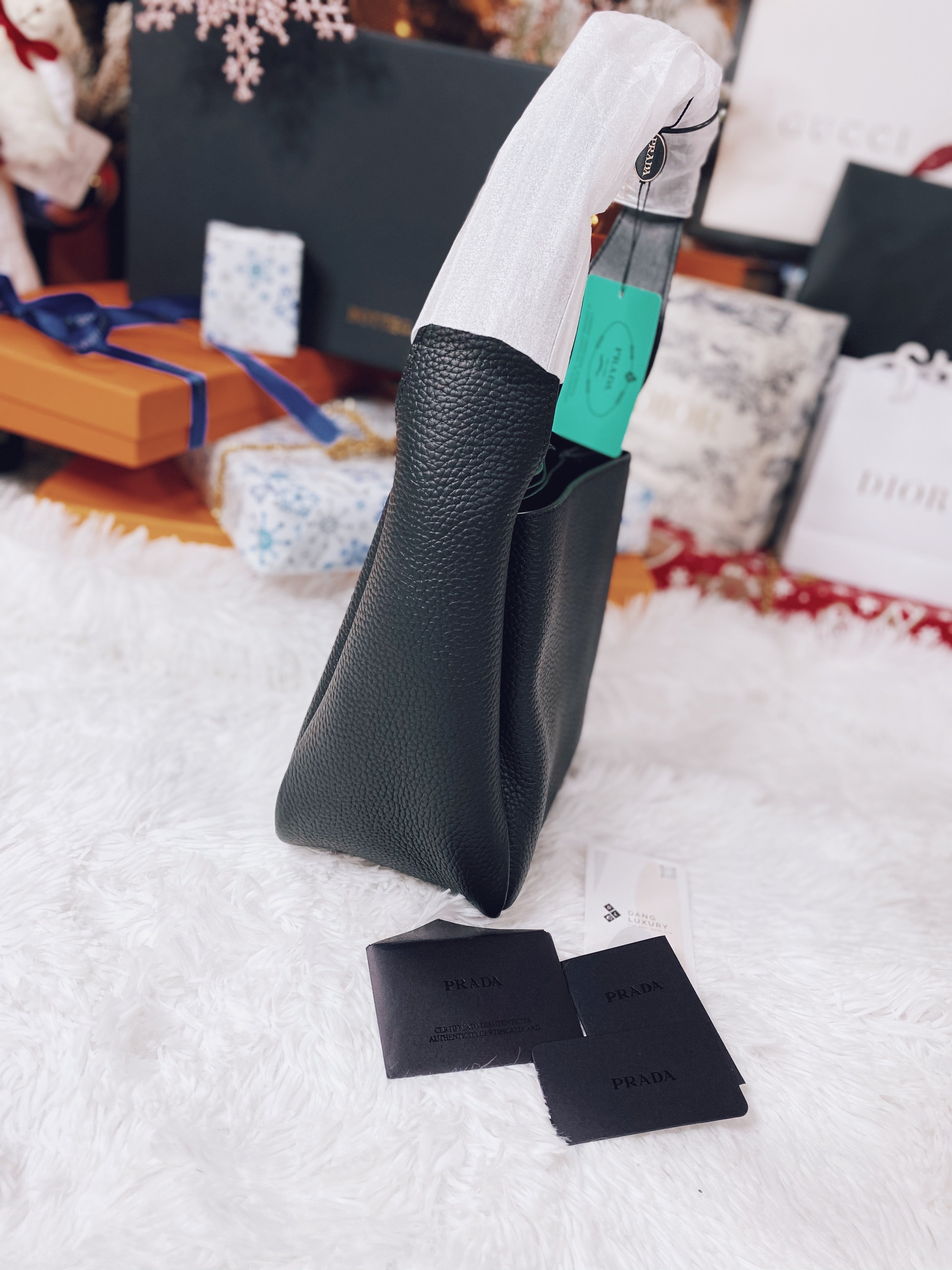 [TOP] PRADA Leather Handbag - BLACK