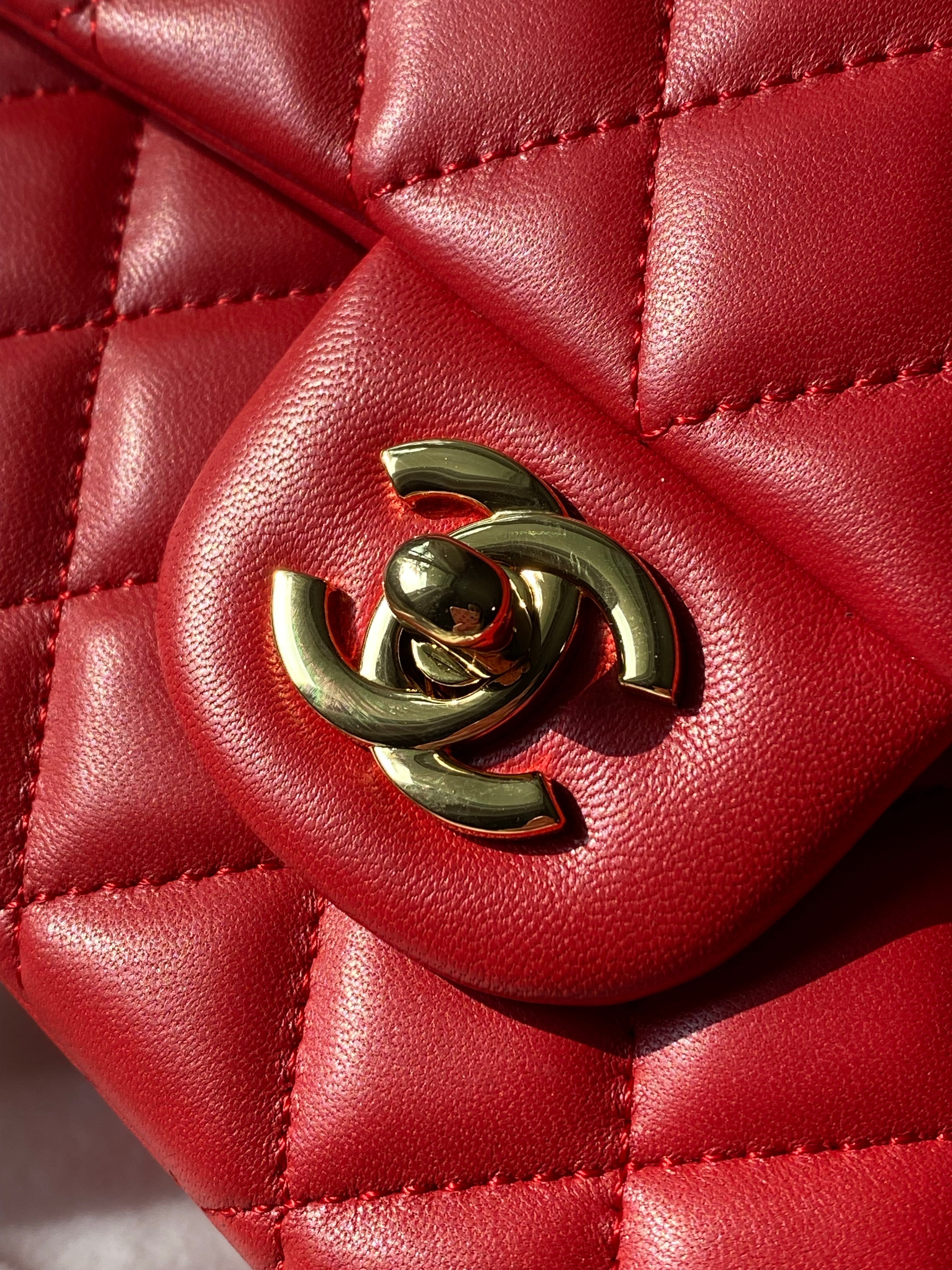 [TOP] CHANEL Classic Flap Bag Lambskin Medium 25.5cm – Red & GHW