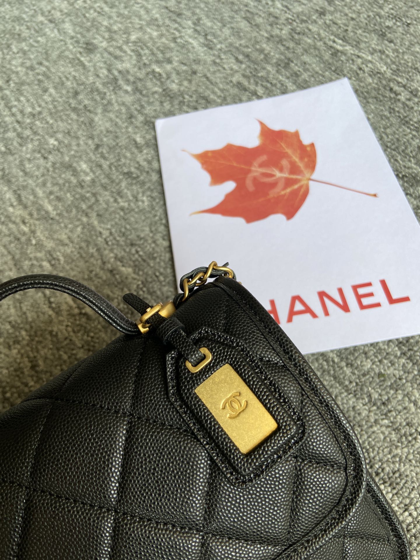 [TOP] CHANEL 22k Flap Bag 17x20.5x6cm/25x21.5x7cm - GHW - Black