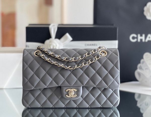 [TOP] CHANEL Classic Flap Bag Lambskin Medium 25.5cm – Grey & GHW