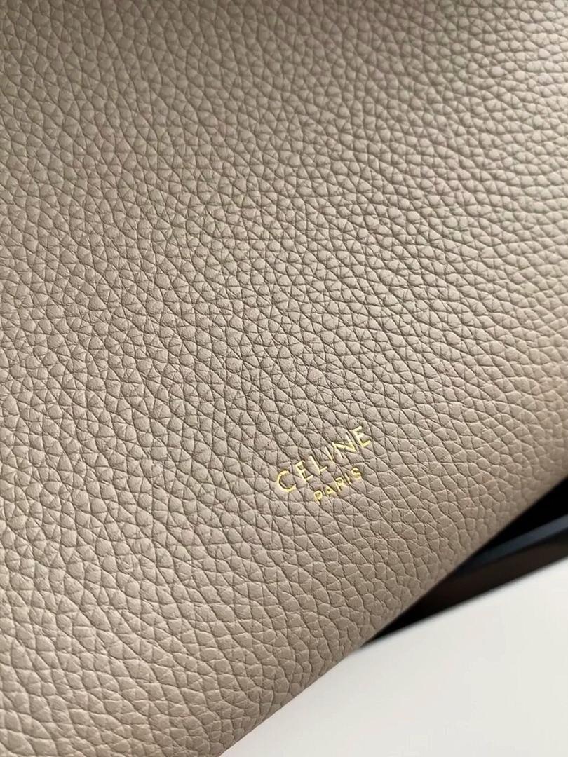 [TOP] CELINE Sangle Small Grainy Bucket Bag - Taupe