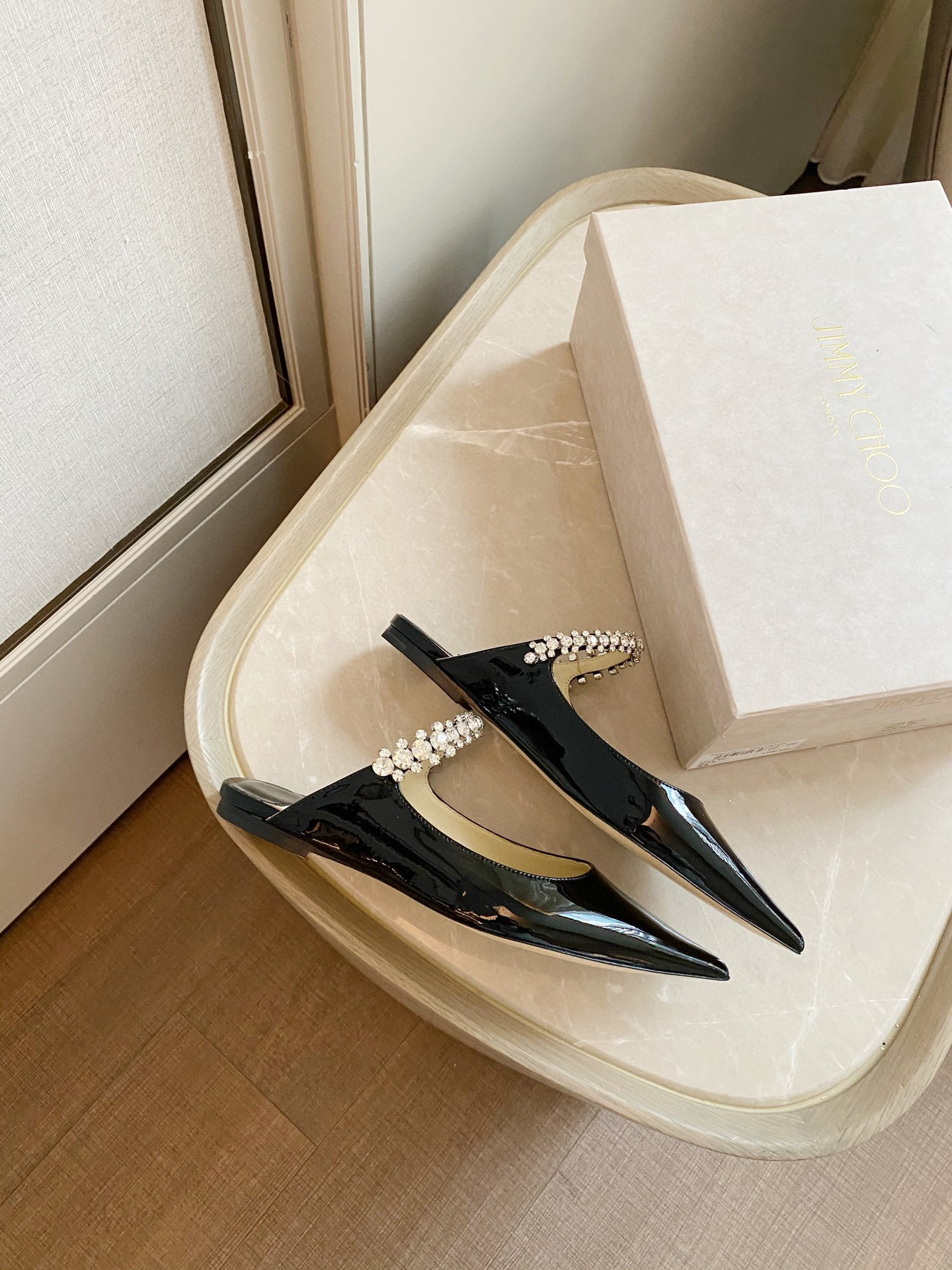 [TOP] Jimmy Choo Bing Flat Crystal - 4 Colours