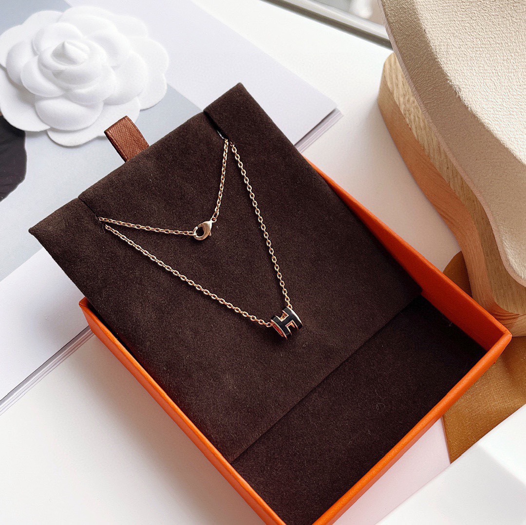 [TOP] HERMES Mini H Logo Necklace - Black