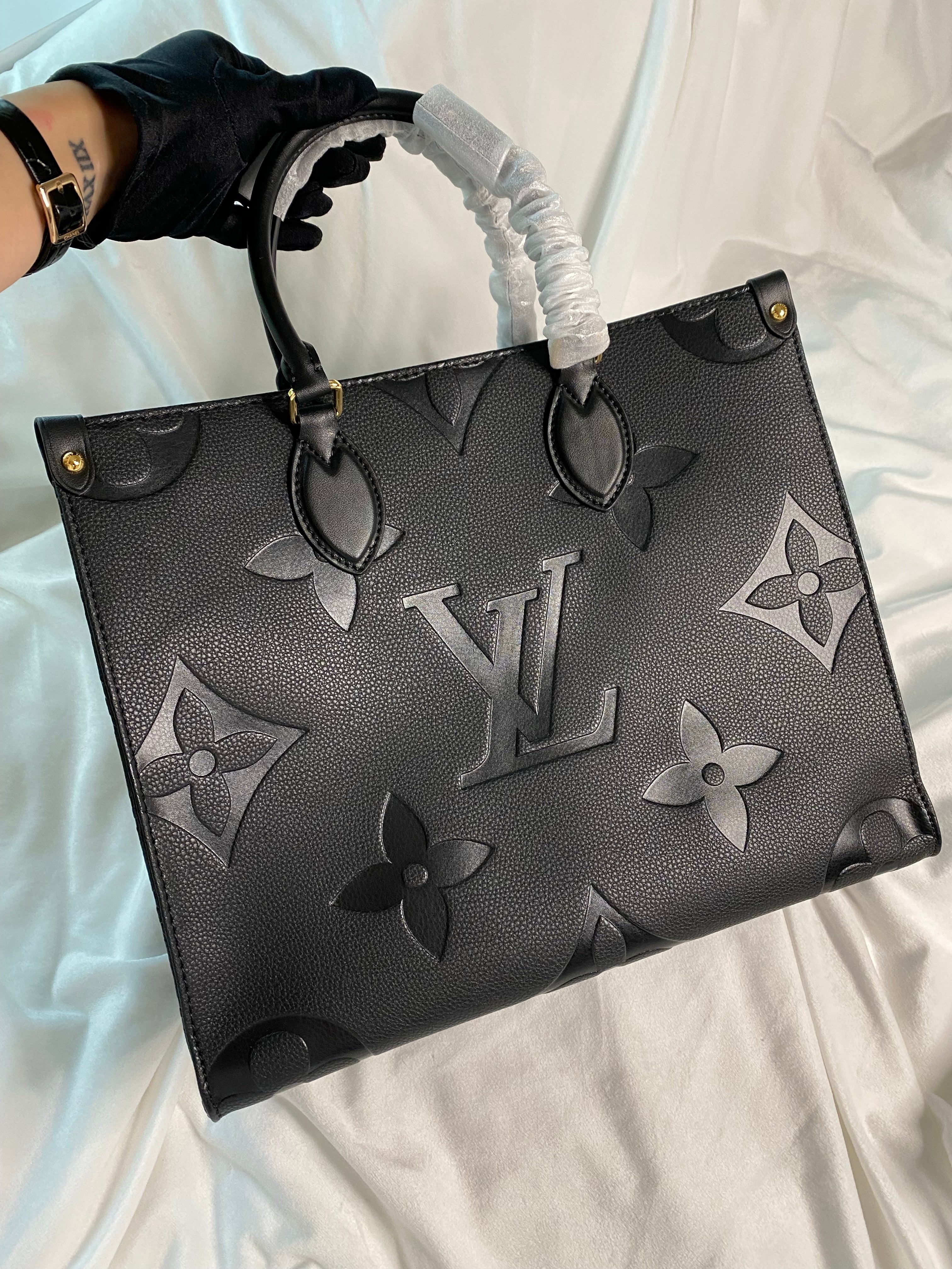[TOP] Louis Vuitton LV £V On The Go Empreinte MM - Black