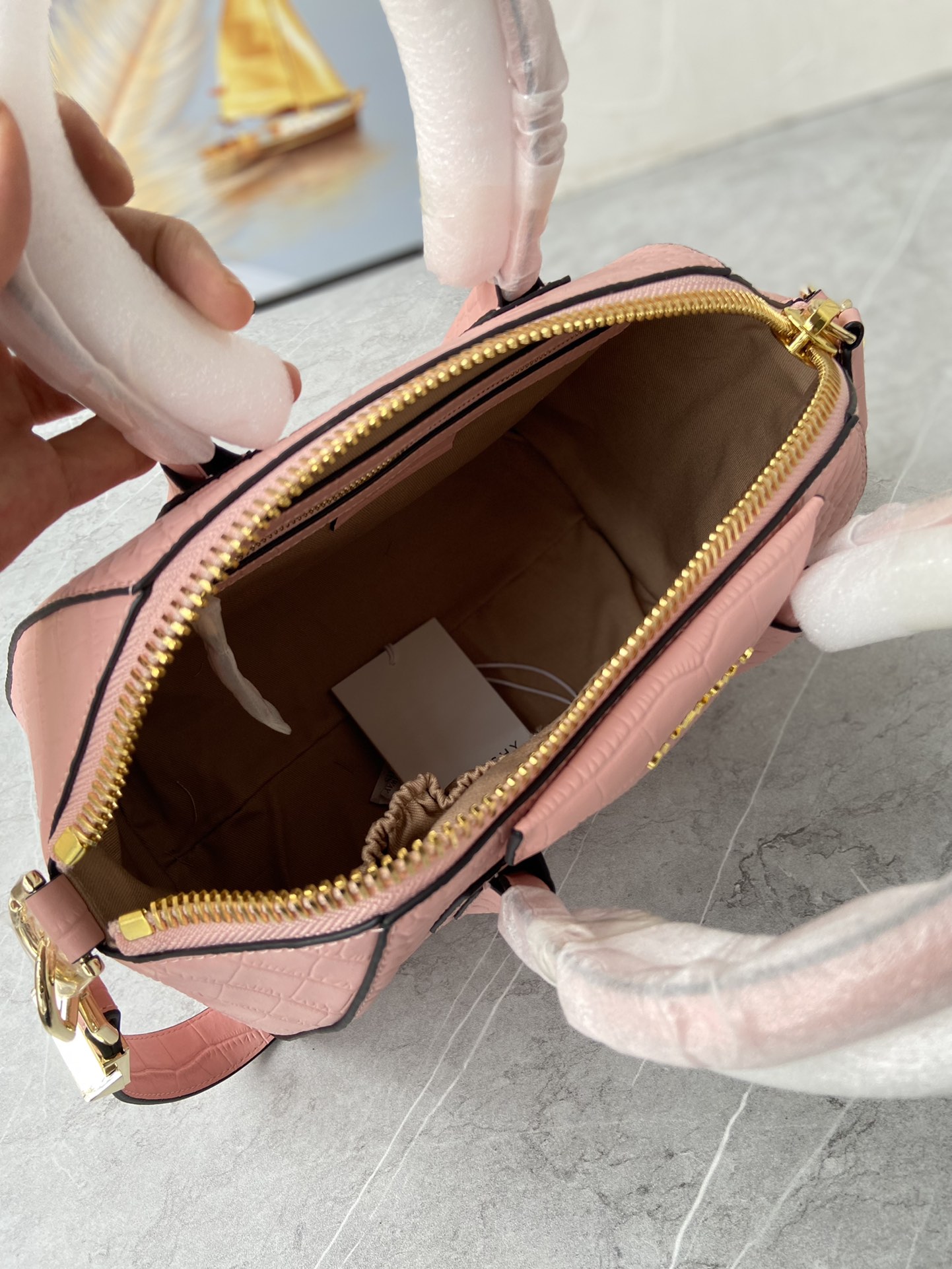 [TOP] GIVENCHY Antigona Crocodile Handbag 28*23*17cm/33*28*19cm - 3 Colour