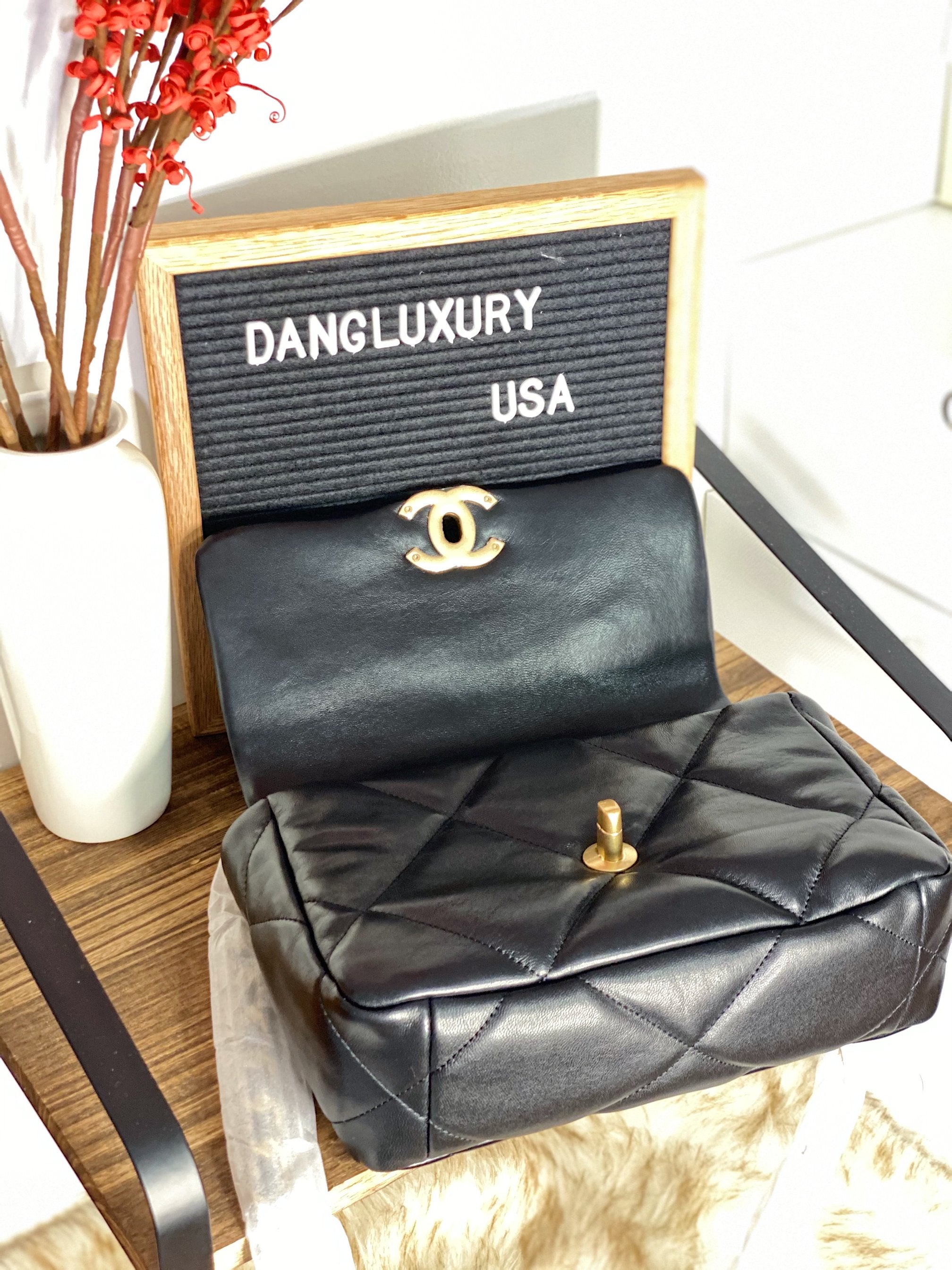 [TOP] CHANEL 19 Bag Lambskin 26cm/36cm - Black