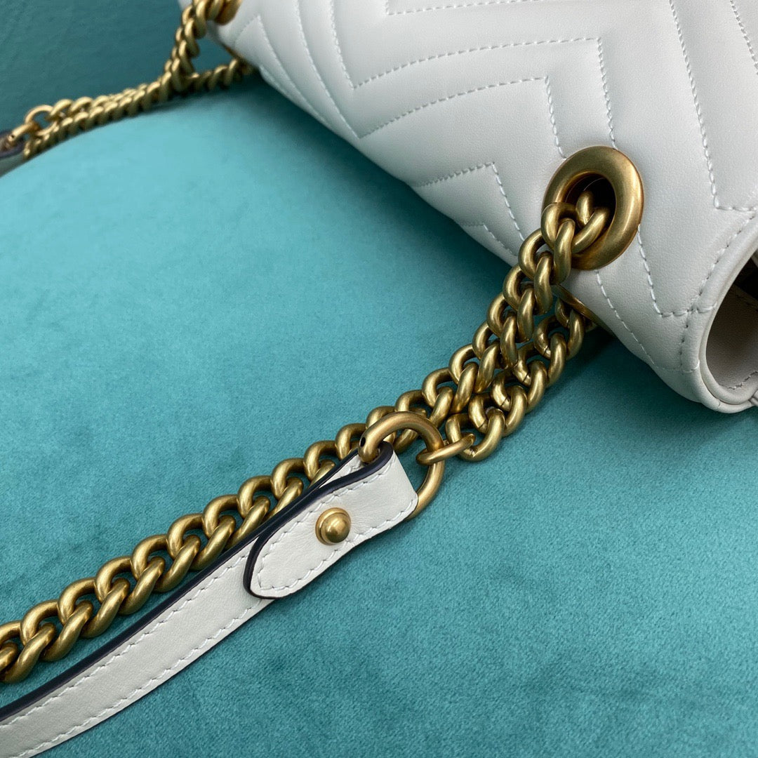 [TOP] GUCCI GG Marmont Bag Matelasse Small 26cm - White
