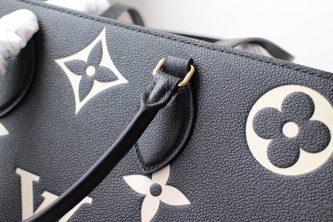 [TOP] Louis Vuitton LV On The Go Giant Empreinte MM 35x27x14cm- Black and Creme