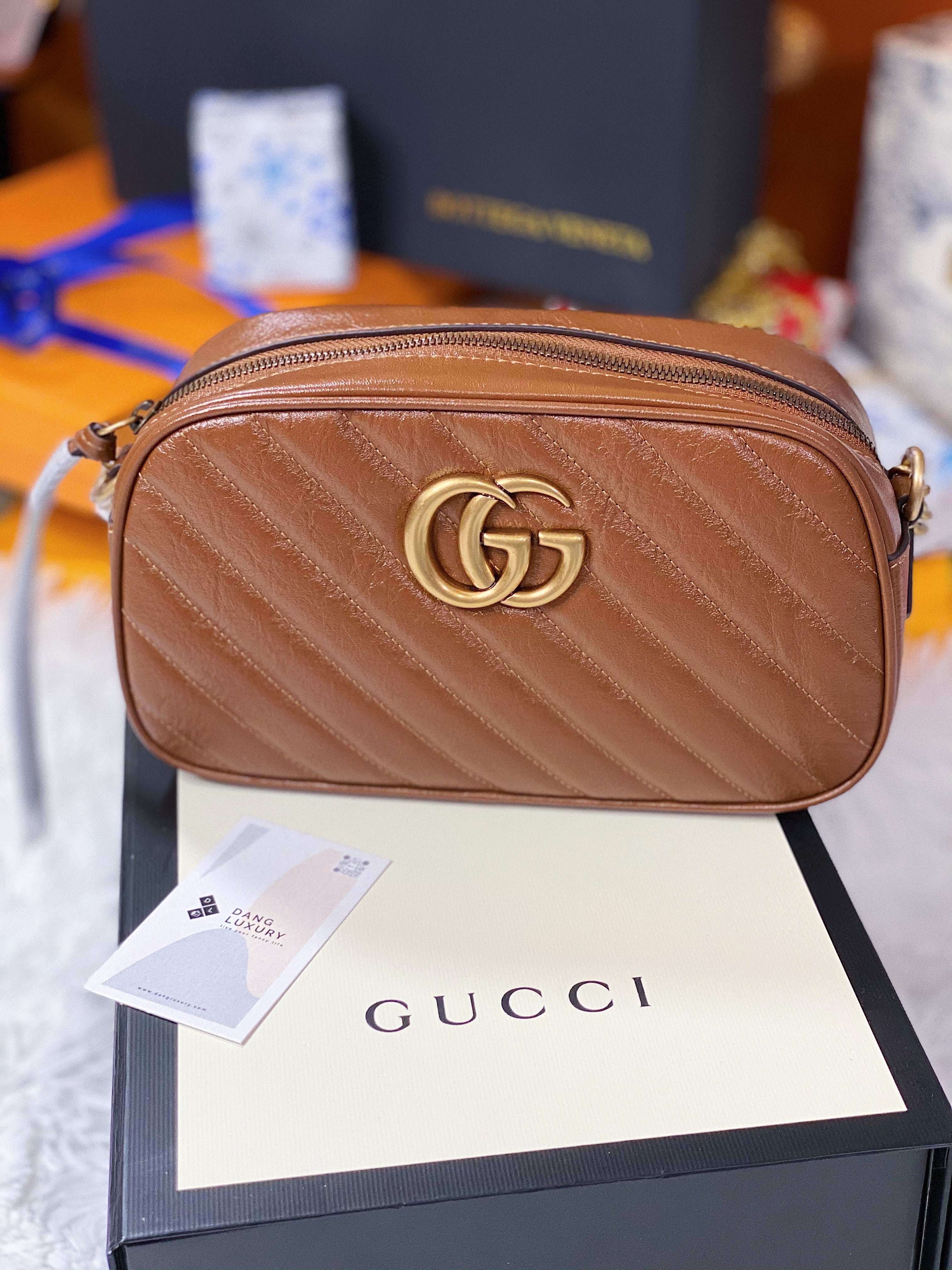 [TOP] GUCCI GG Marmont Bag Matelassé Small 26*15*7 - Camel