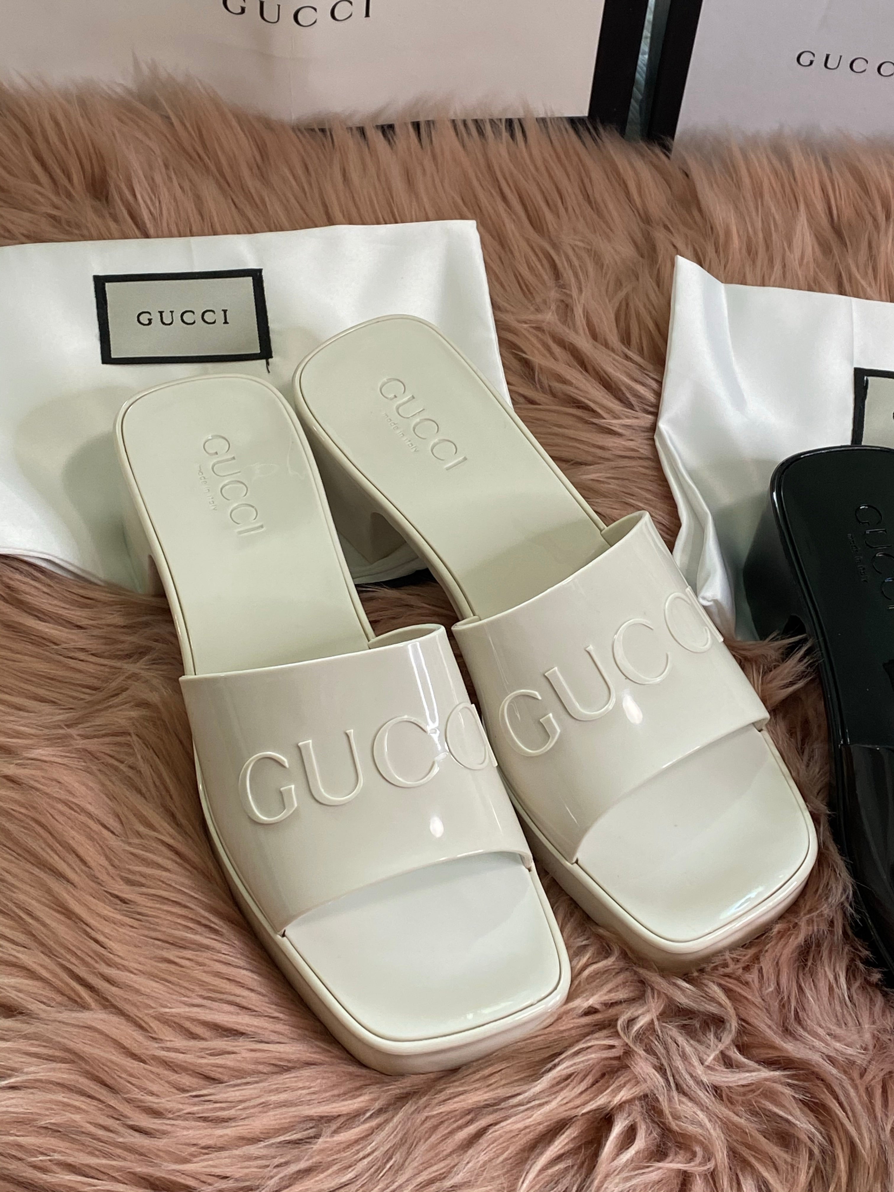 [TOP] GUCCI GG Logo Embossed Rubber Mules - White