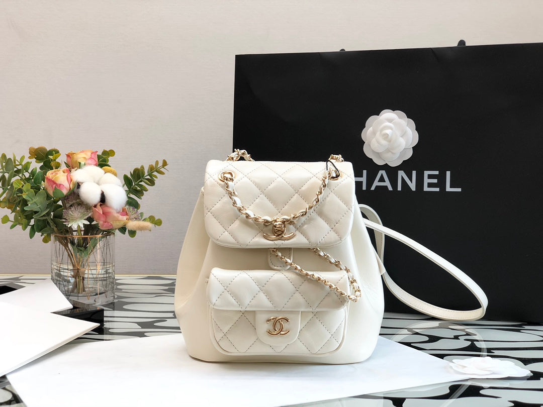 [TOP] CHANEL Duma Flap Backpack 18×18×12cm - Ivory