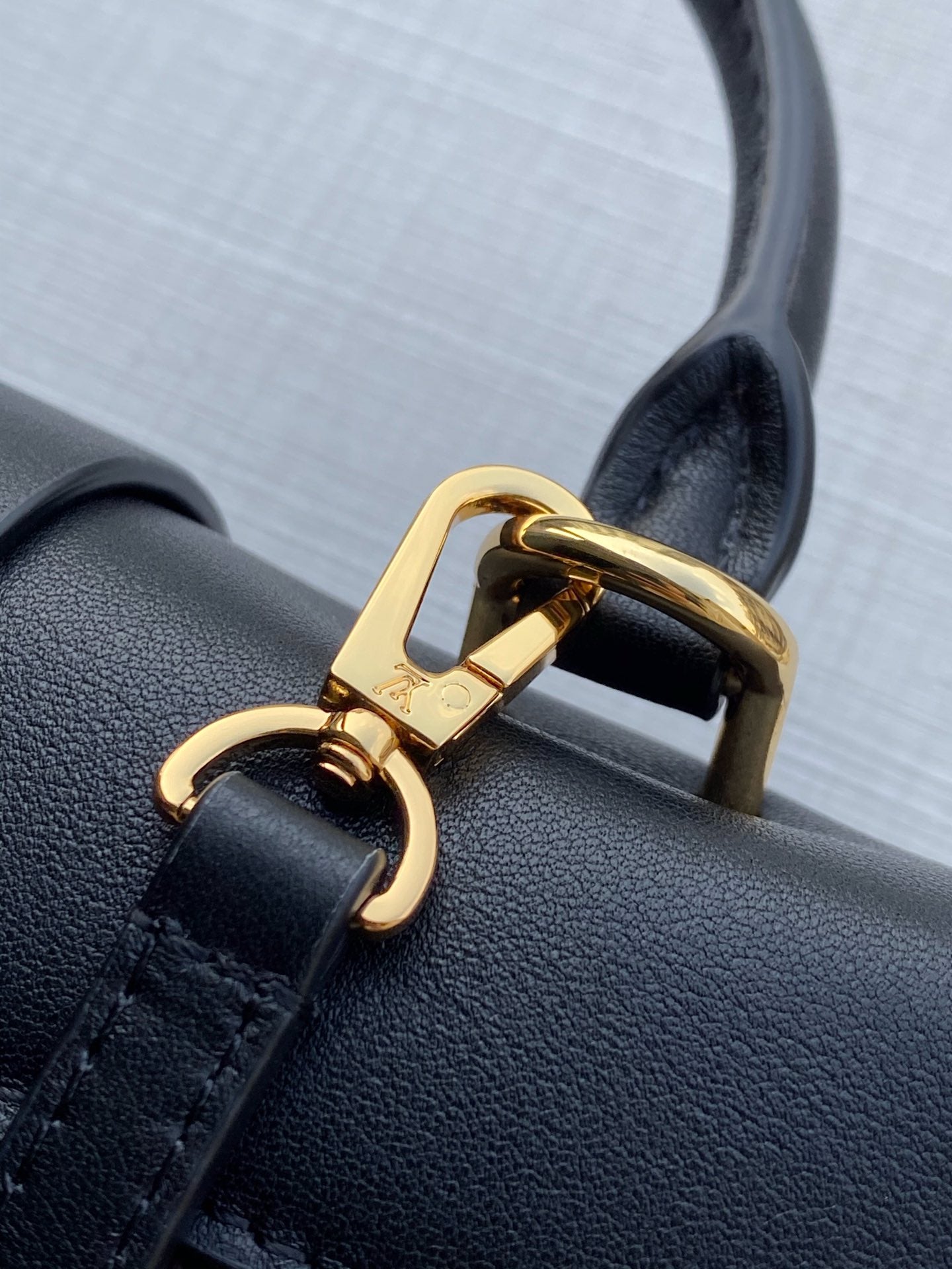 [TOP] Louis Vuitton LV Locky BB Bag Monogram 20.0 x 16.0 x 7.5 cm- Black