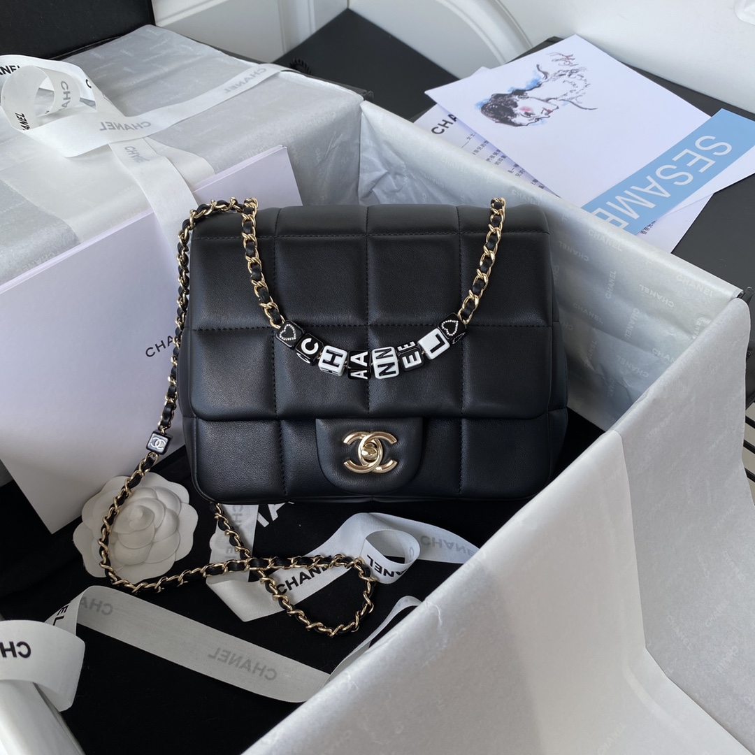 [TOP] CHANEL Classic Flap Bag 17*14*7cm/19*16.*7.5cm - GHW - Black
