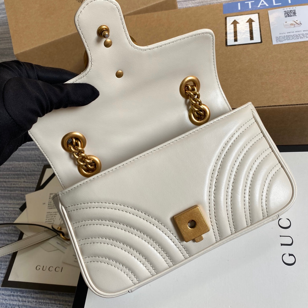 [TOP] GUCCI G*G Marmont Bag Mini 22cm - White