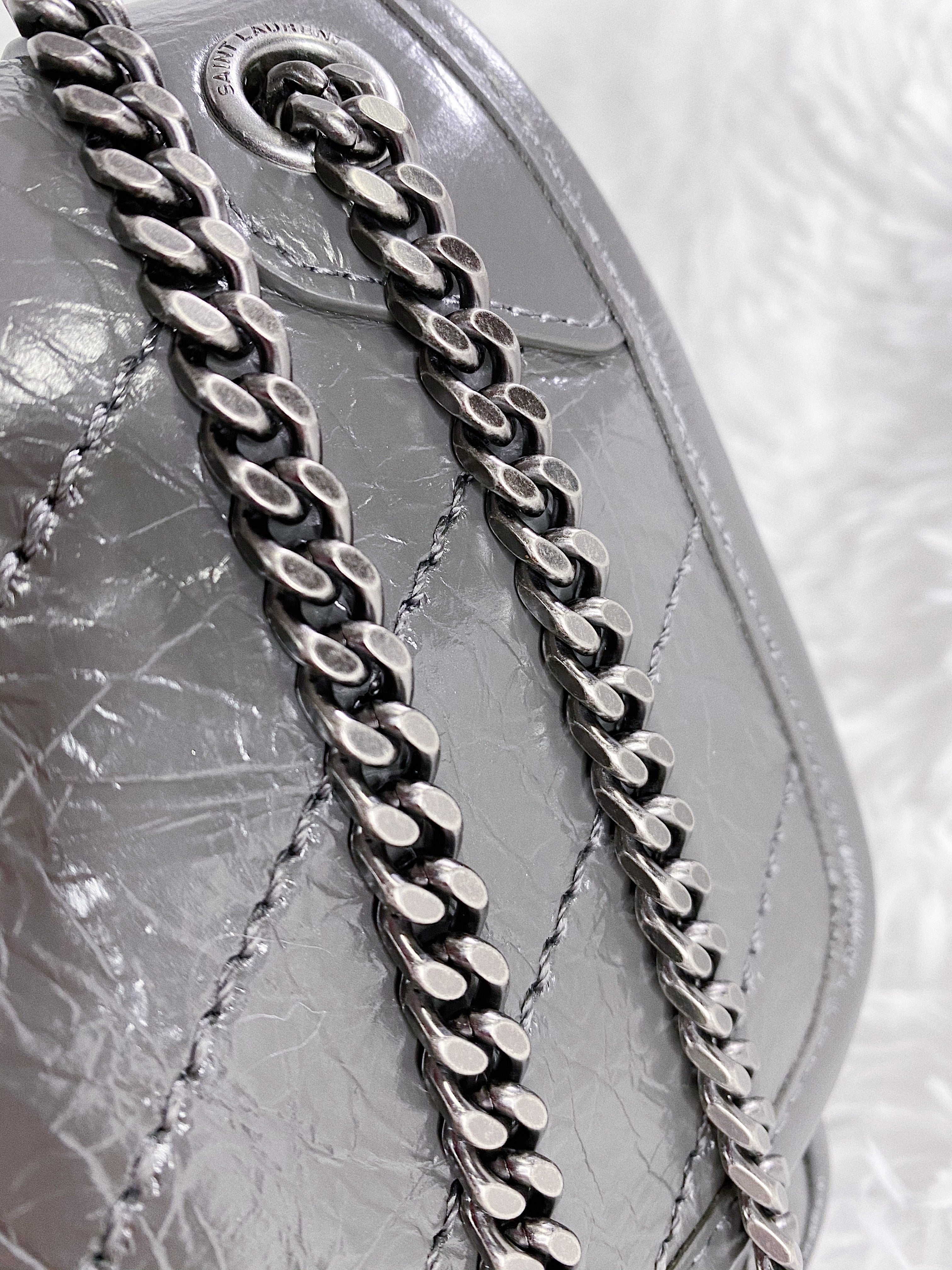 [TOP] Yves Saint Laurent YSL Niki Small Bag Aged Leather 22cm - Stormy Grey