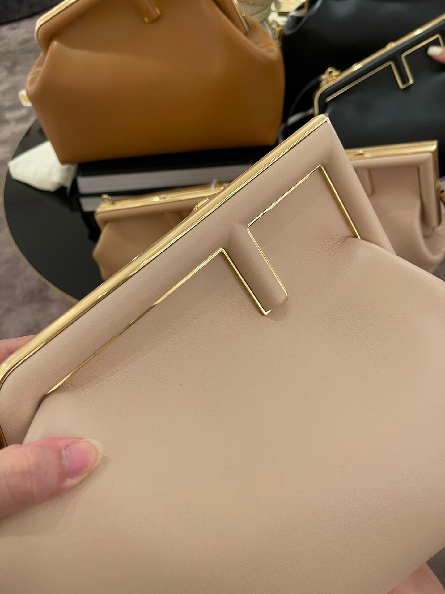 [TOP] FENDI FENDI First Medium Bag - Cream