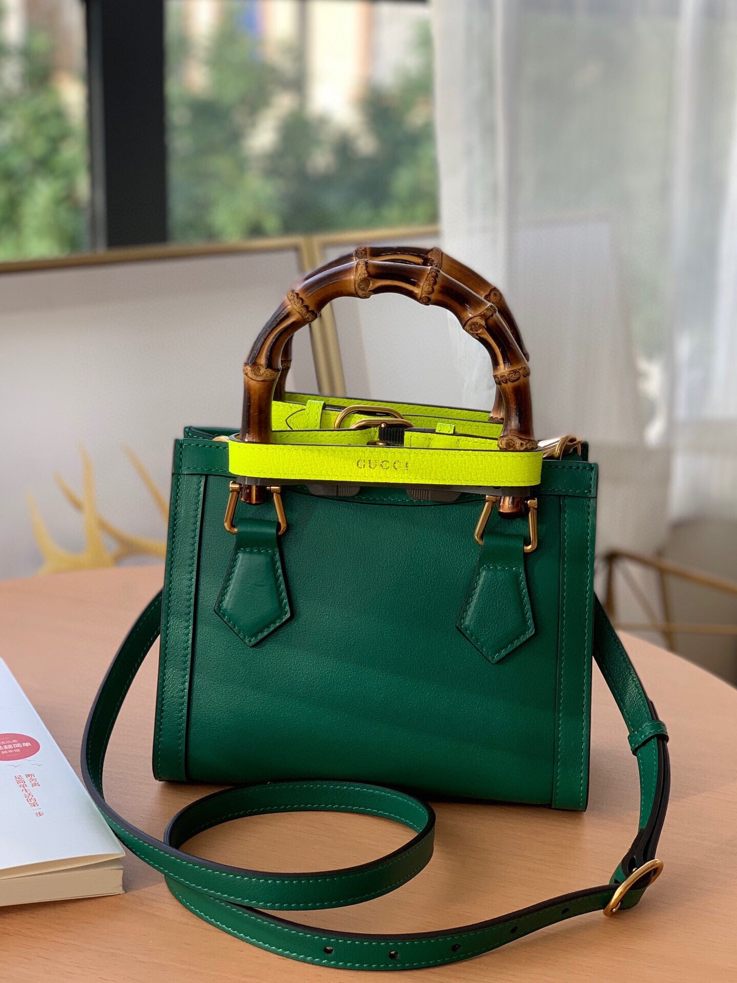 [TOP] GUCCI Diana Small Bag - Green