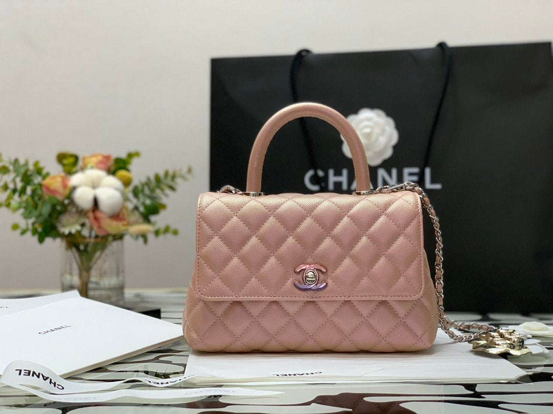 [TOP] CHANEL Coco Top Handle Bag Iridescent Caviar Small 19cm - Pink