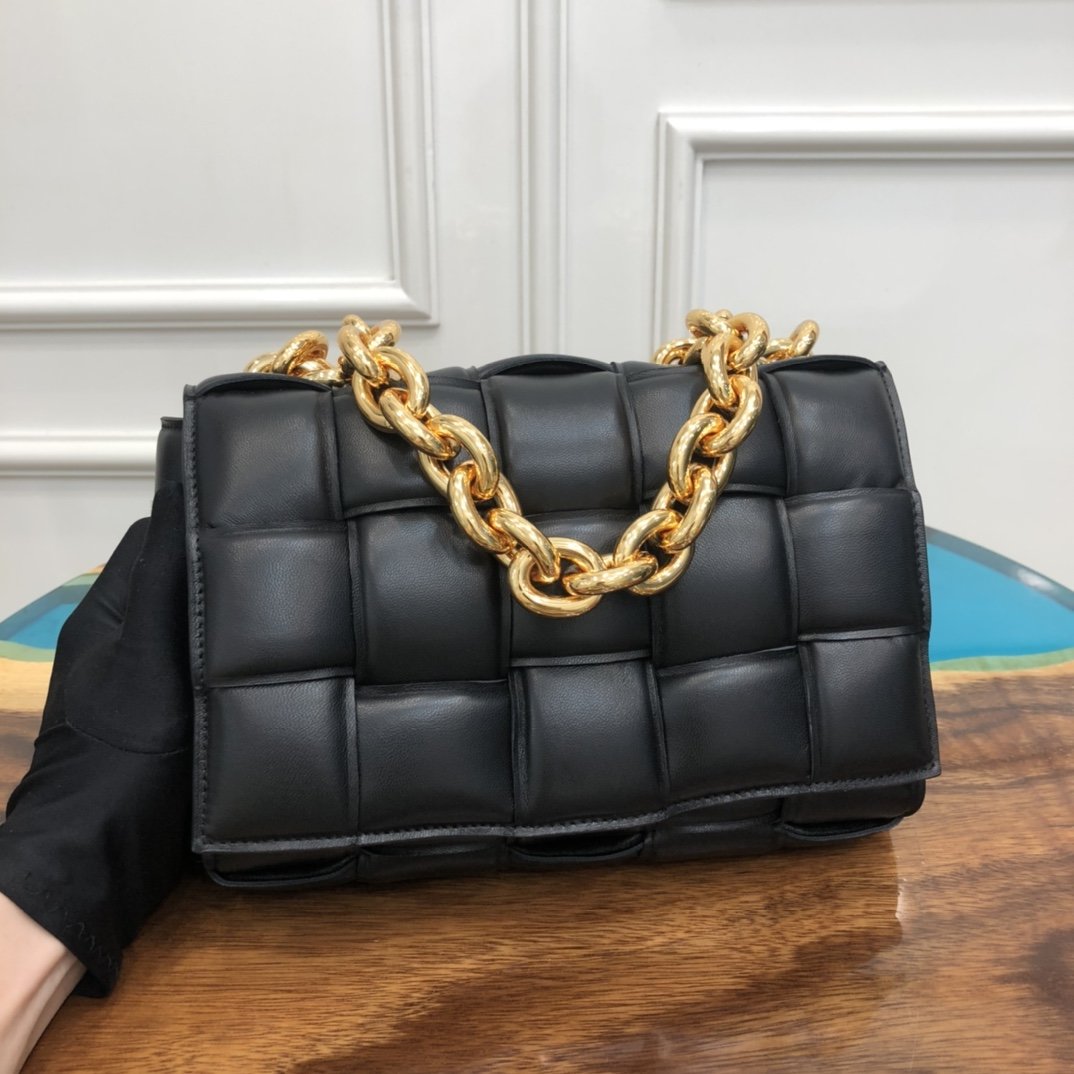 [TOP] Bottega Veneta BV  Chain Bag - Black