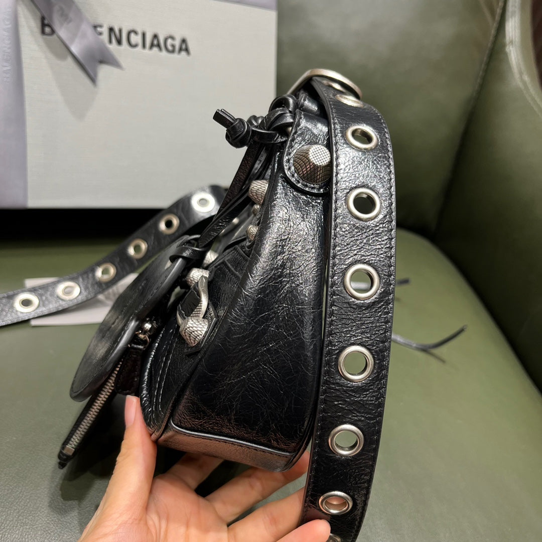 [TOP] BALENCIAGA Le Cagole Bag - Black