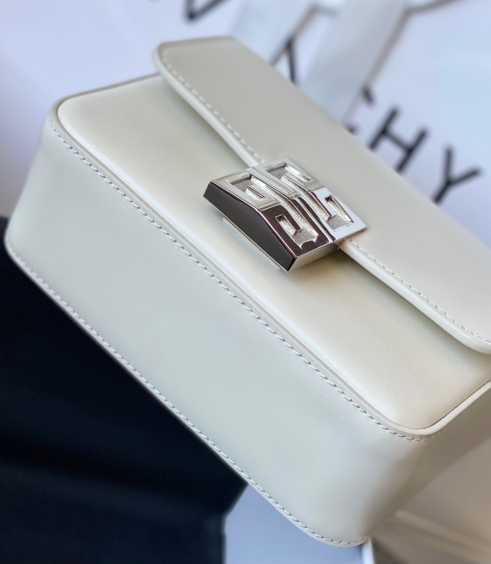 [Top] GIVENCHY 4G In Box Leather Shoulder Bag 16*12*6 - 7 Color