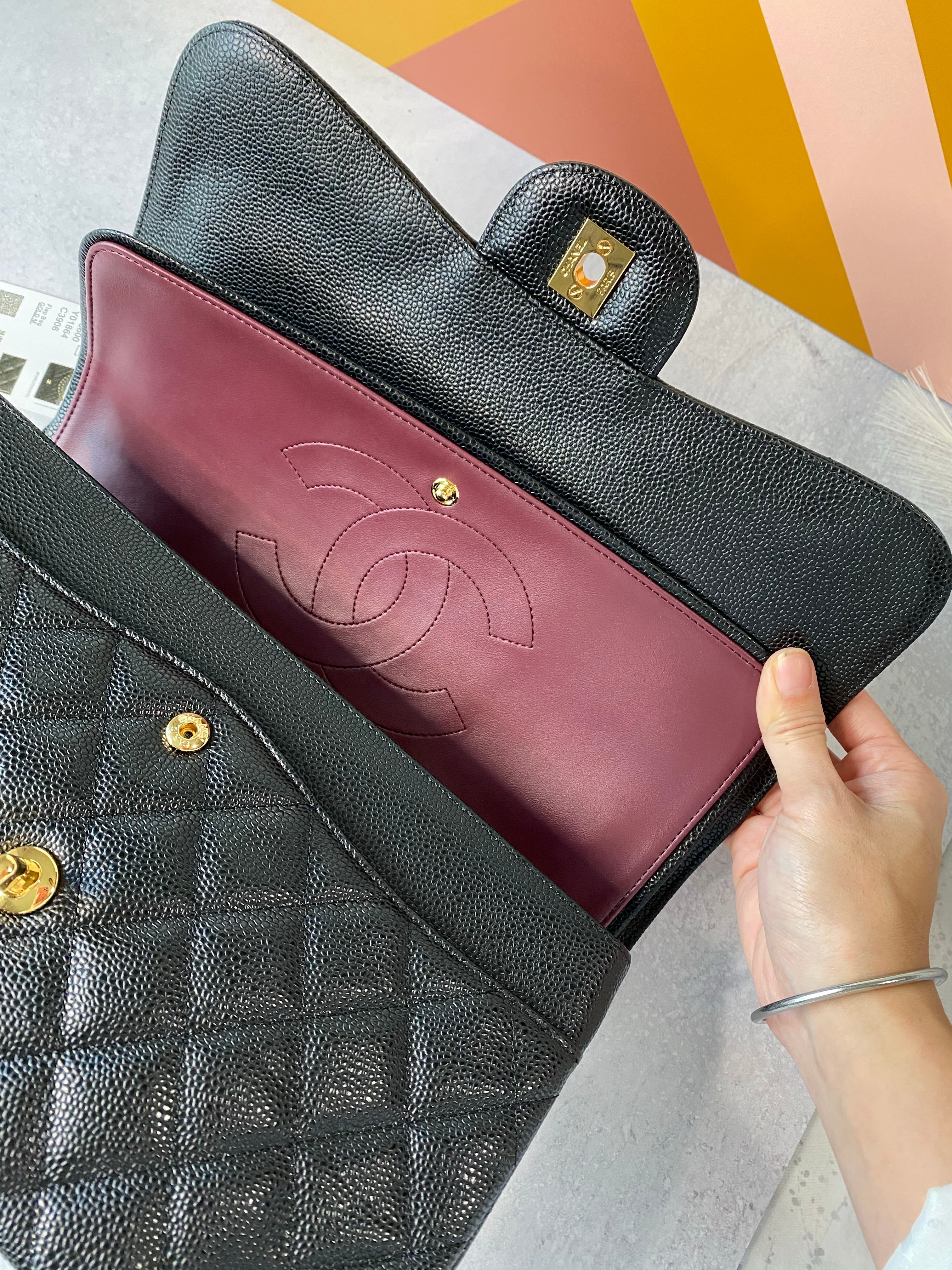 [TOP] CHANEL Classic Flap Bag Caviar Jumbo 30cm - Black & GHW