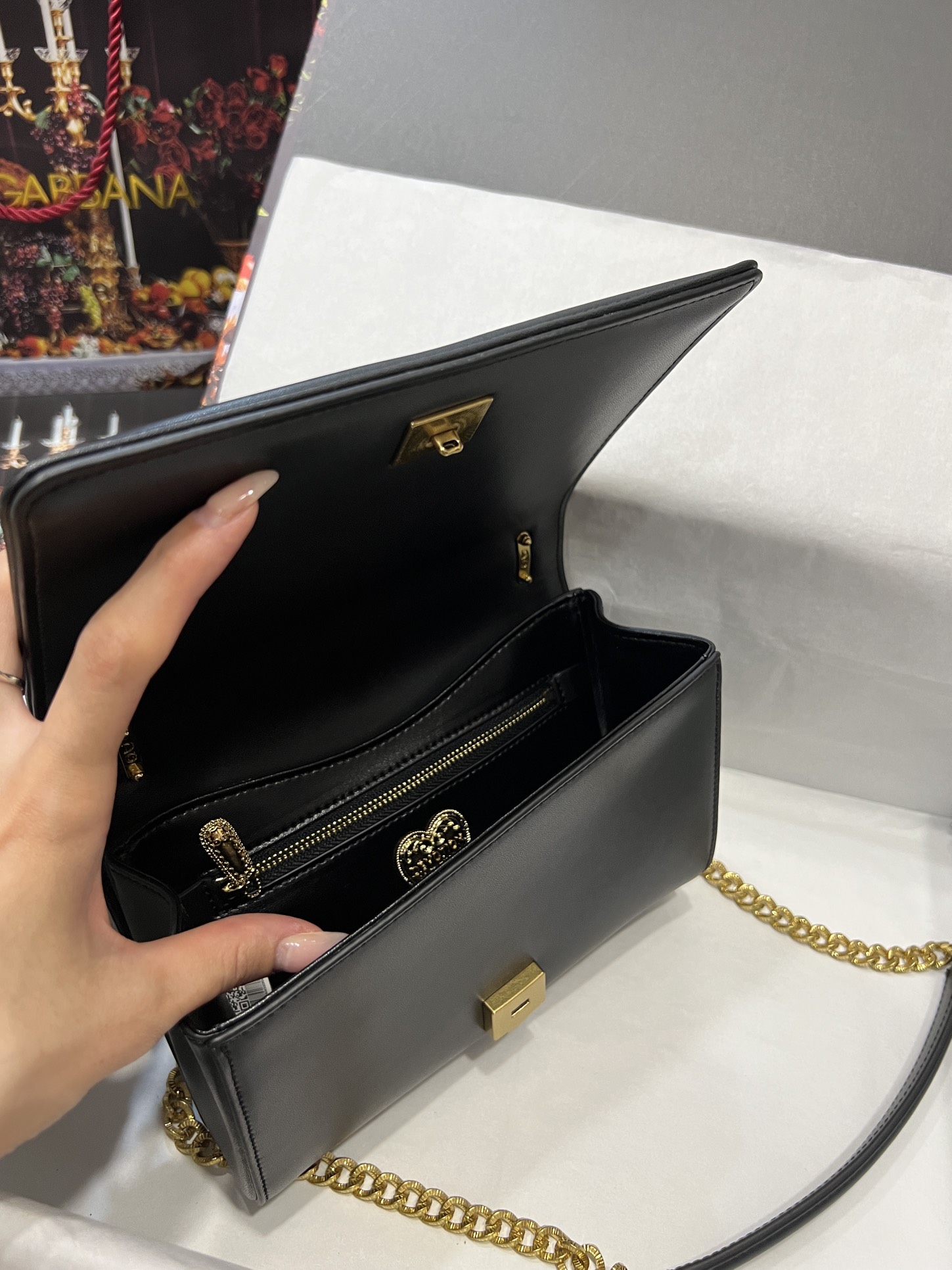 [TOP] Dolce & Gabbana D&G Nappa Leather Devotion Bag 21cm/26cm - Black