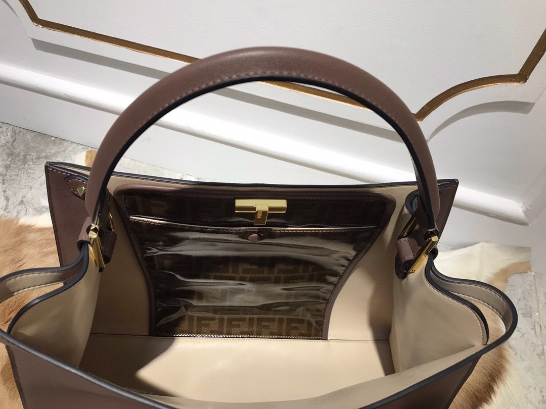 [TOP] FENDI  Peekaboo Medium X-Lite Bag - Dark Brown