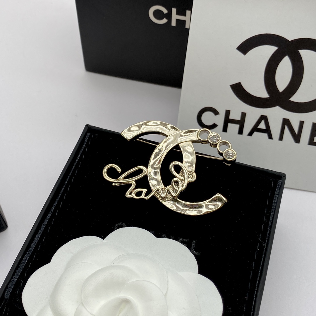 [TOP] CHANEL Brooch Collections