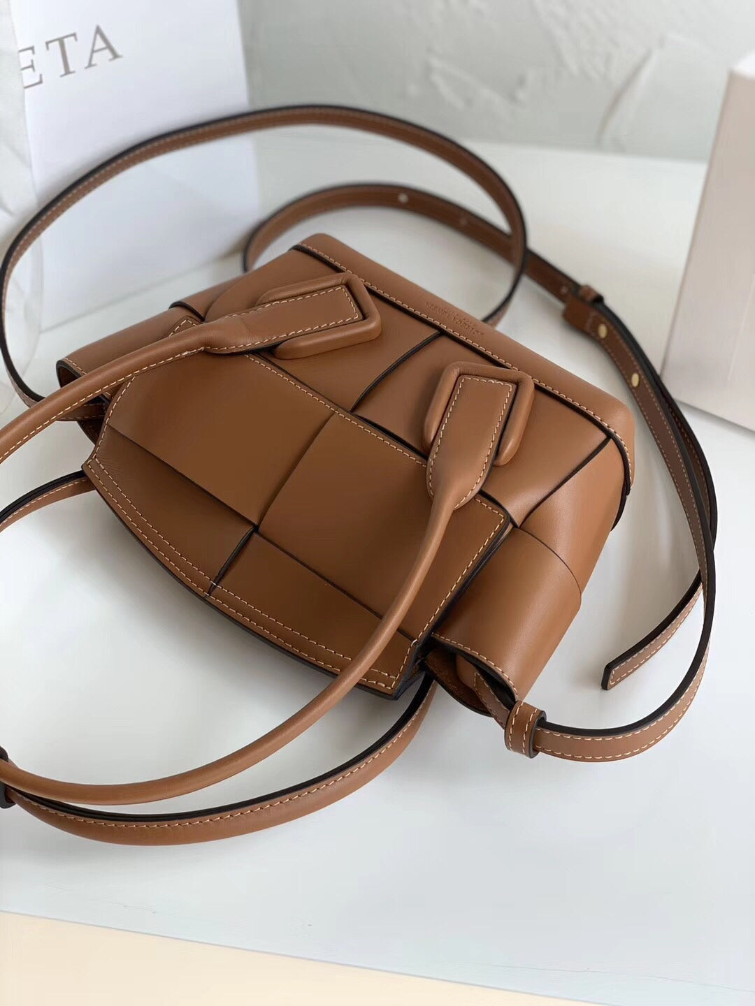 [TOP] Bottega Veneta BV Mini Arco 29 Leather Bag - Brown