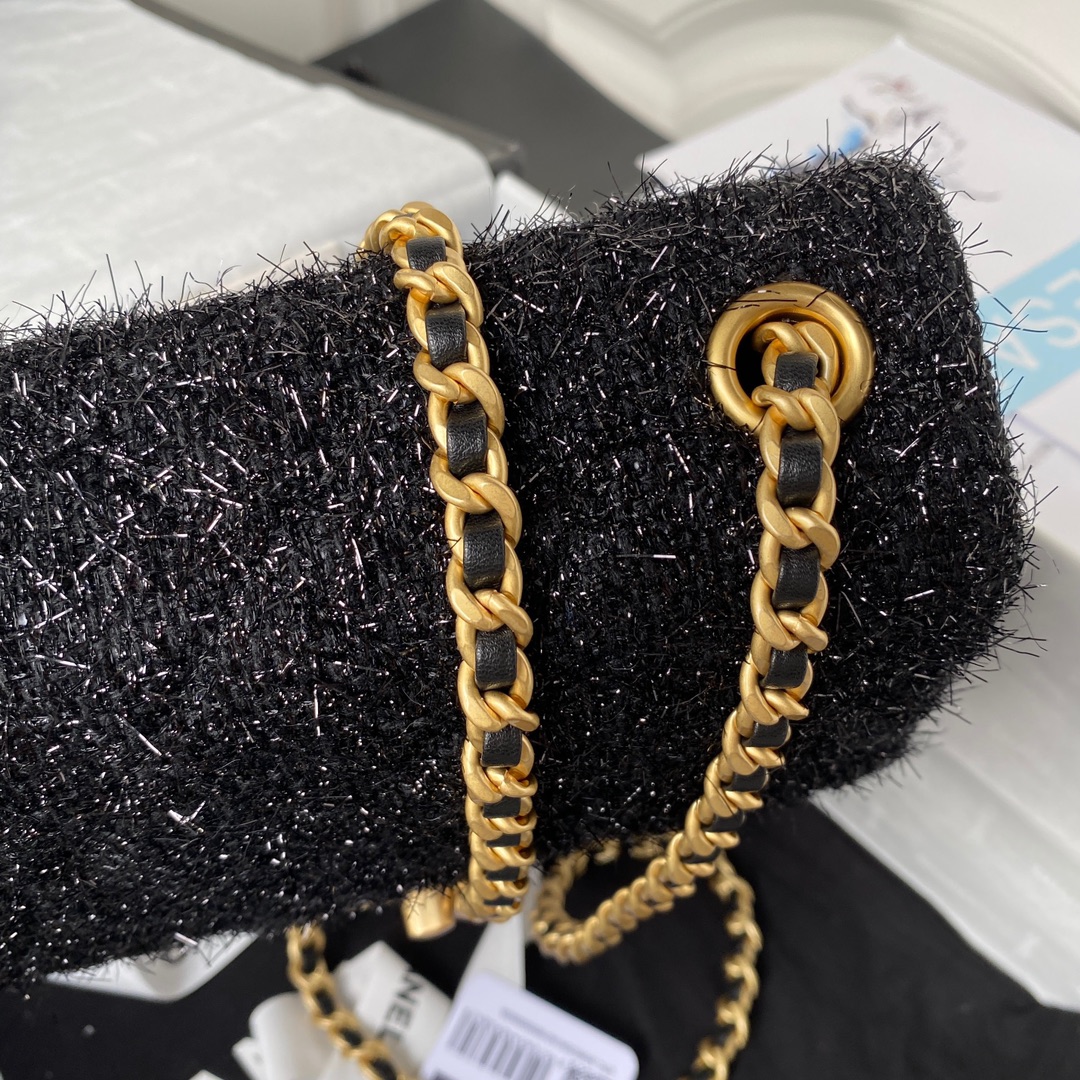 [TOP] CHANEL Classic Flap Bag 16×19.5×6cm - GHW - Black