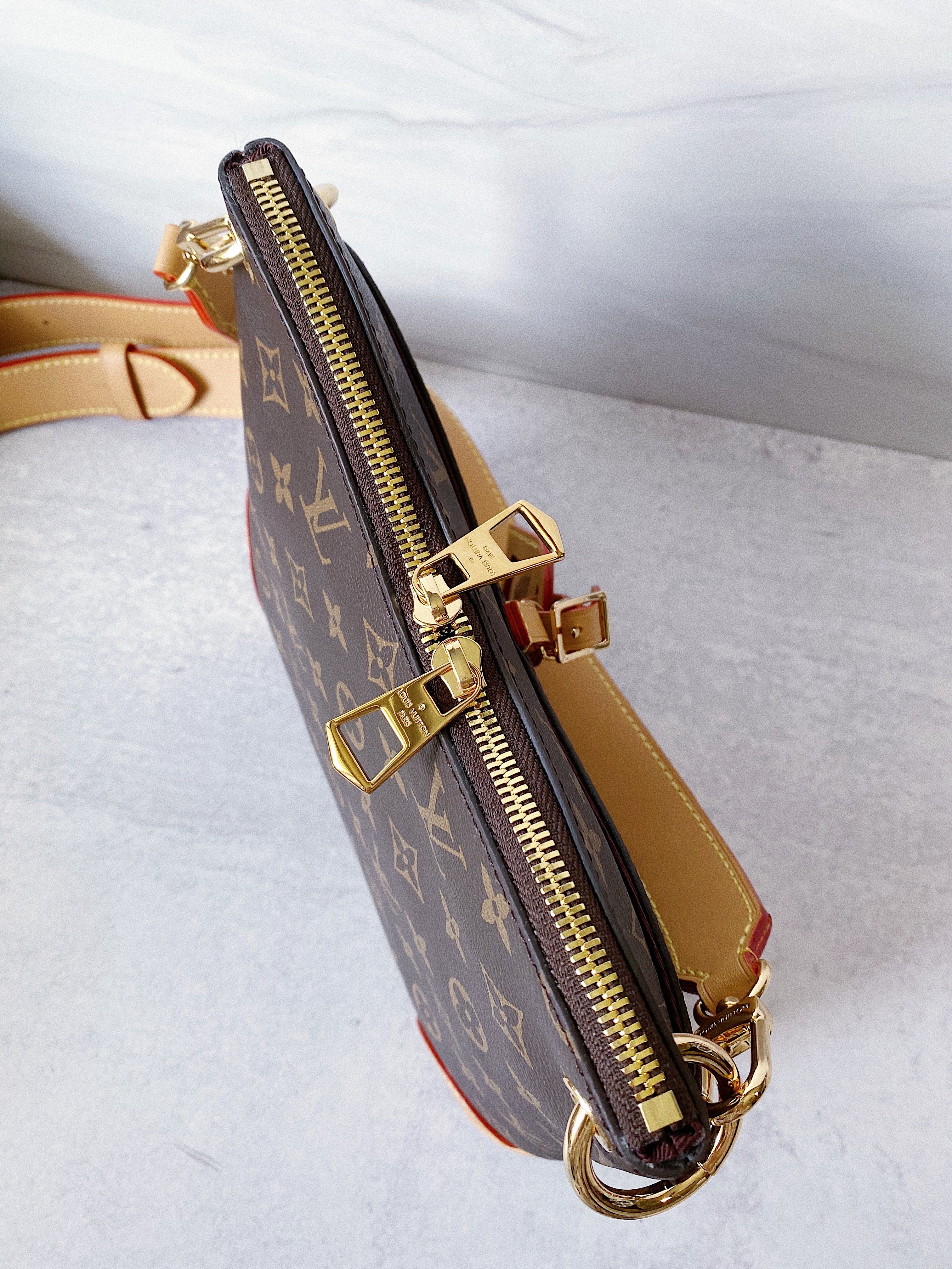 [TOP] Louis Vuitton LV Odeon Monogram Crossbody Bag 28x25x9cm - Beige Trim Leather