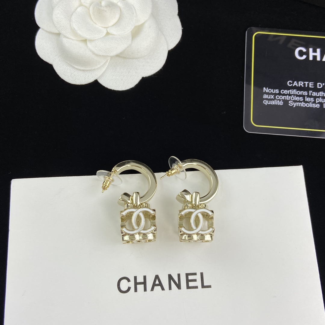[TOP] CHANEL Necklace Bracelet Earrings Set