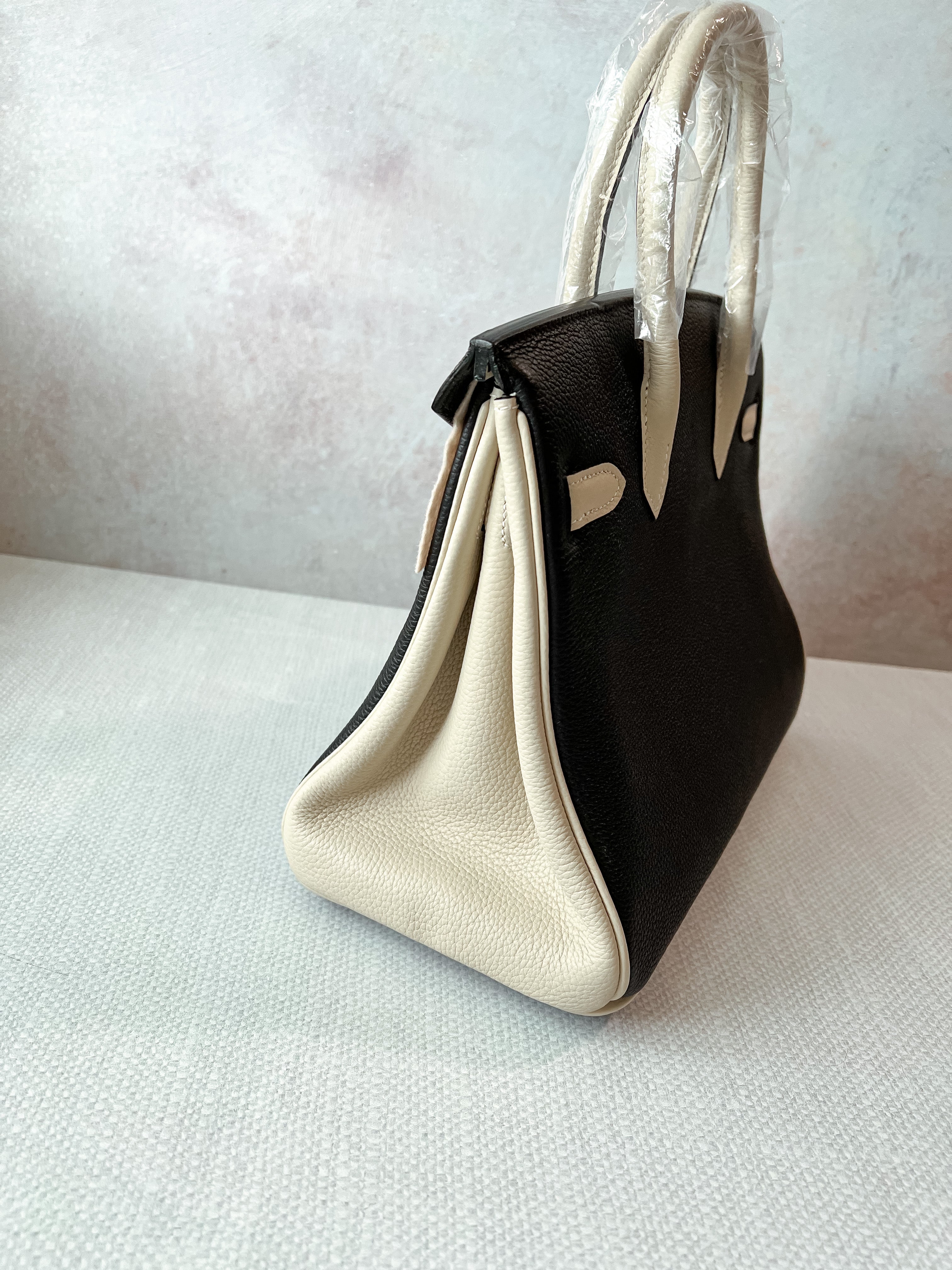 [TOP] HERMES Birkin 2 Tones Togo Leather 30cm- Cream and Black (Customised)