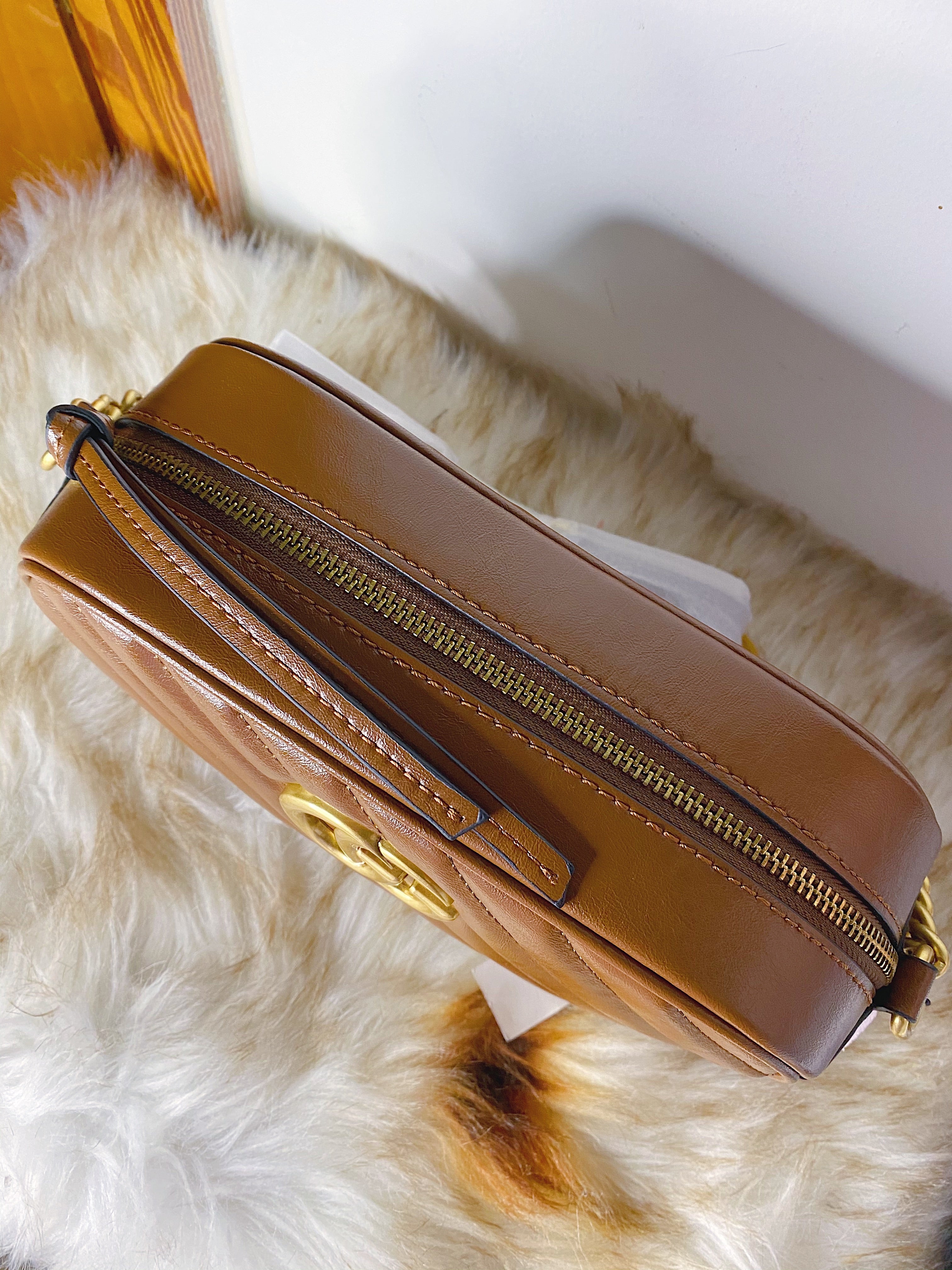 [TOP] GUCCI GG Marmont Bag Matelasse Aged Skin - Brown