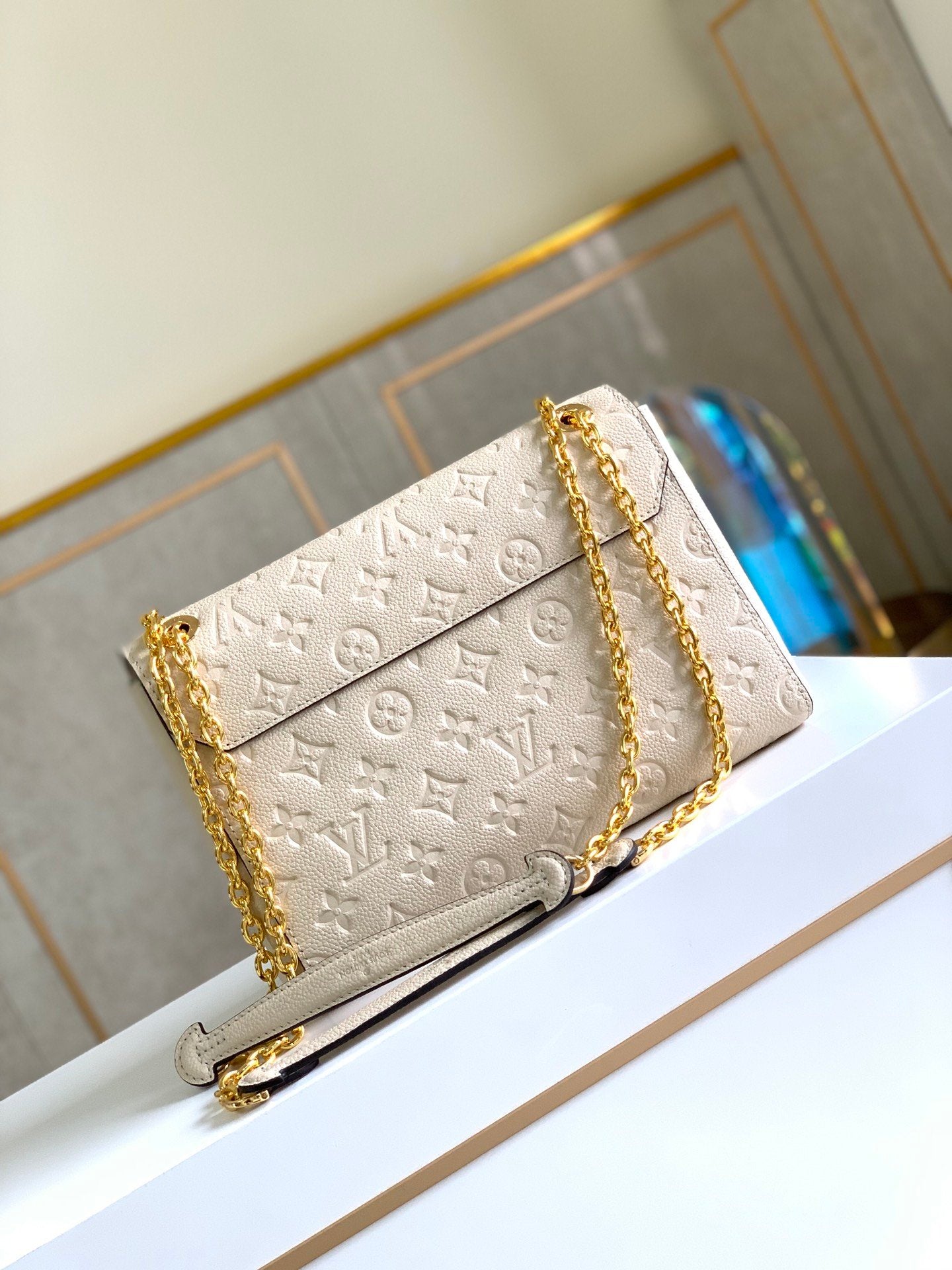 [TOP] Louis Vuitton LV  Vavin BB MM 25.0 x 17.0 x 9.5 cm - Cream White
