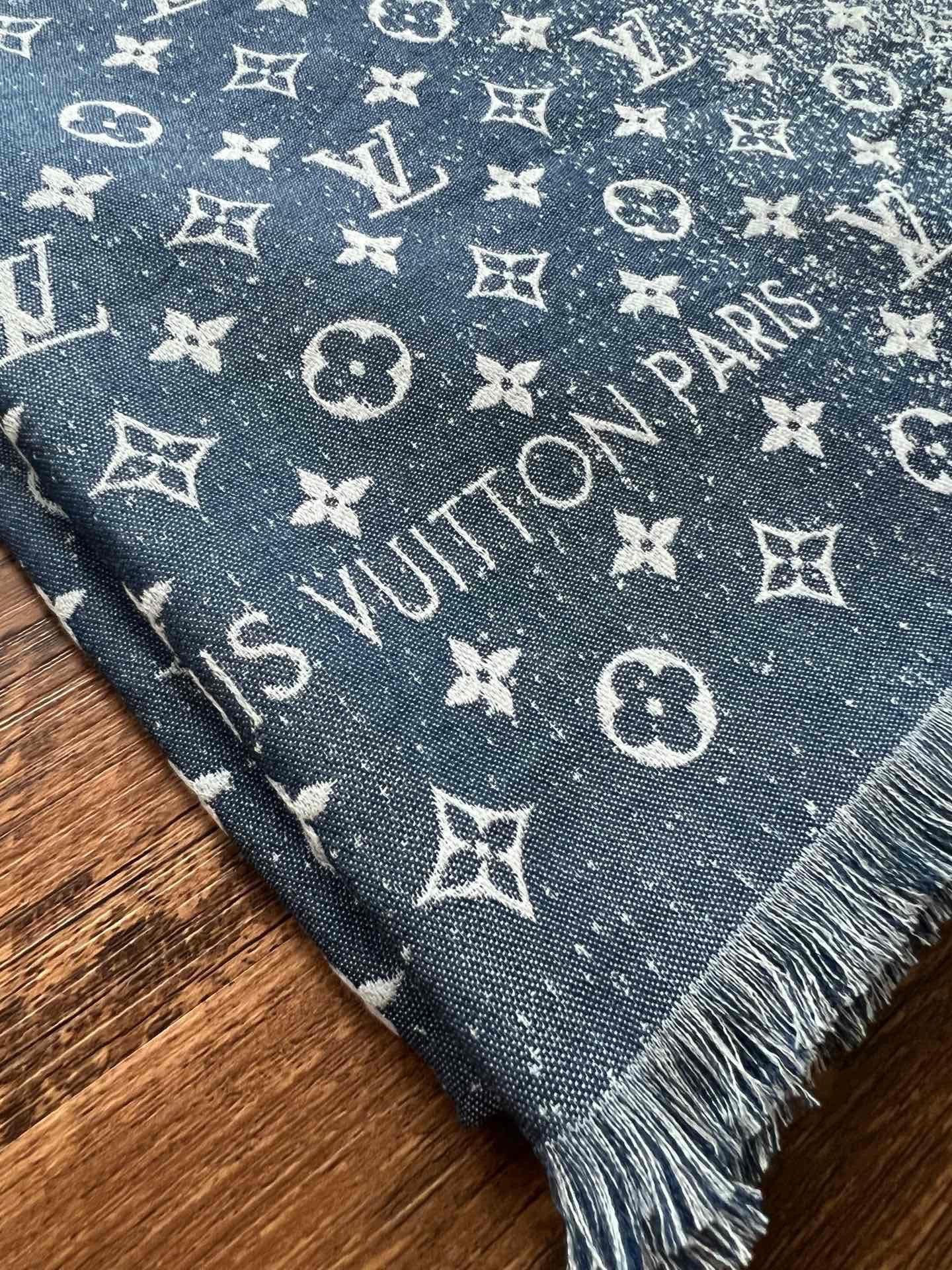 [TOP] Louis Vuitton LV L*V Monogram Classic Presbyopia Retro Gradient Jacquard - Blue