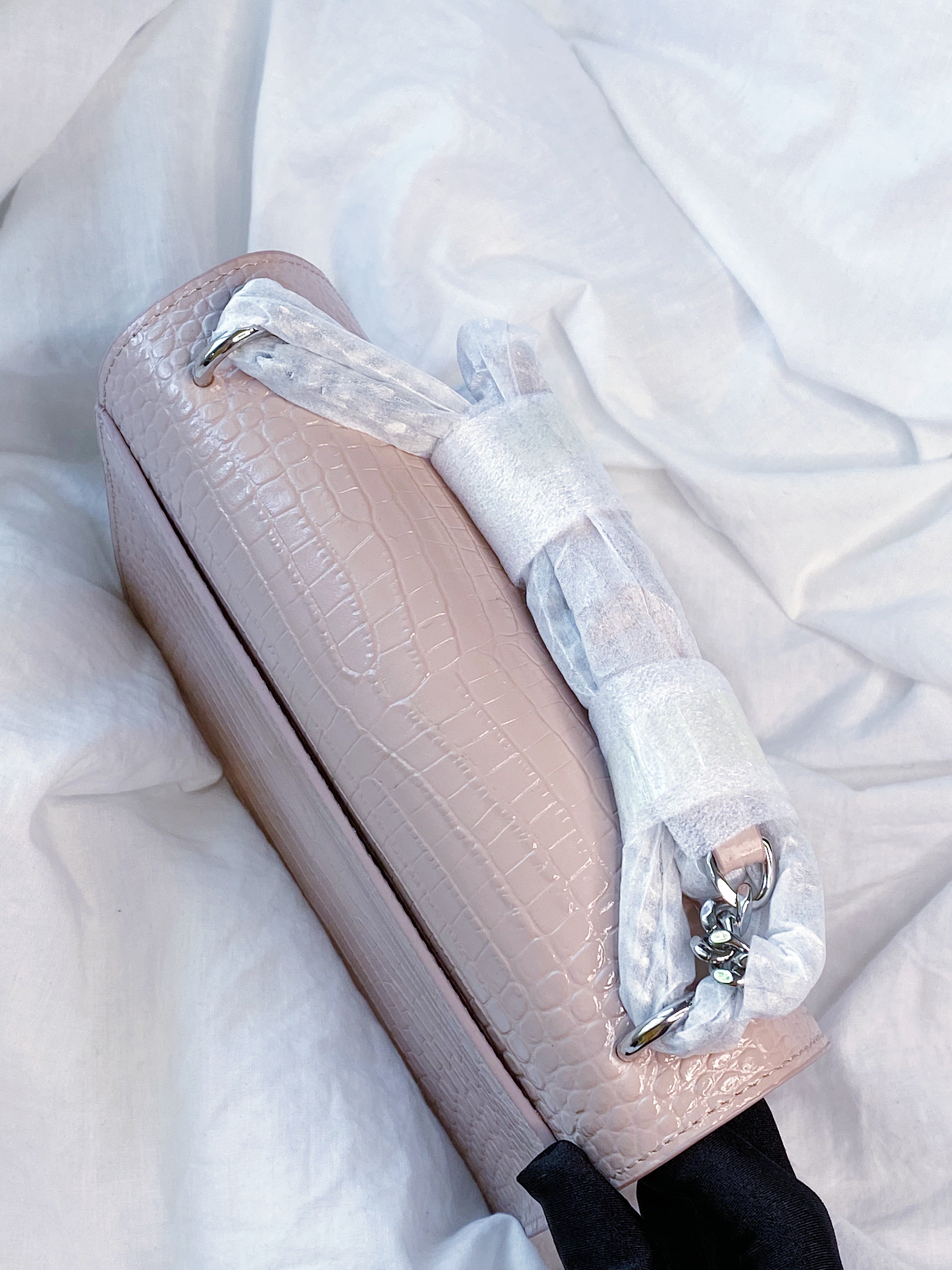 [TOP] Yves Saint Laurent YSL Pink Small Monogram Sunset Croc Embossed Leather Bag