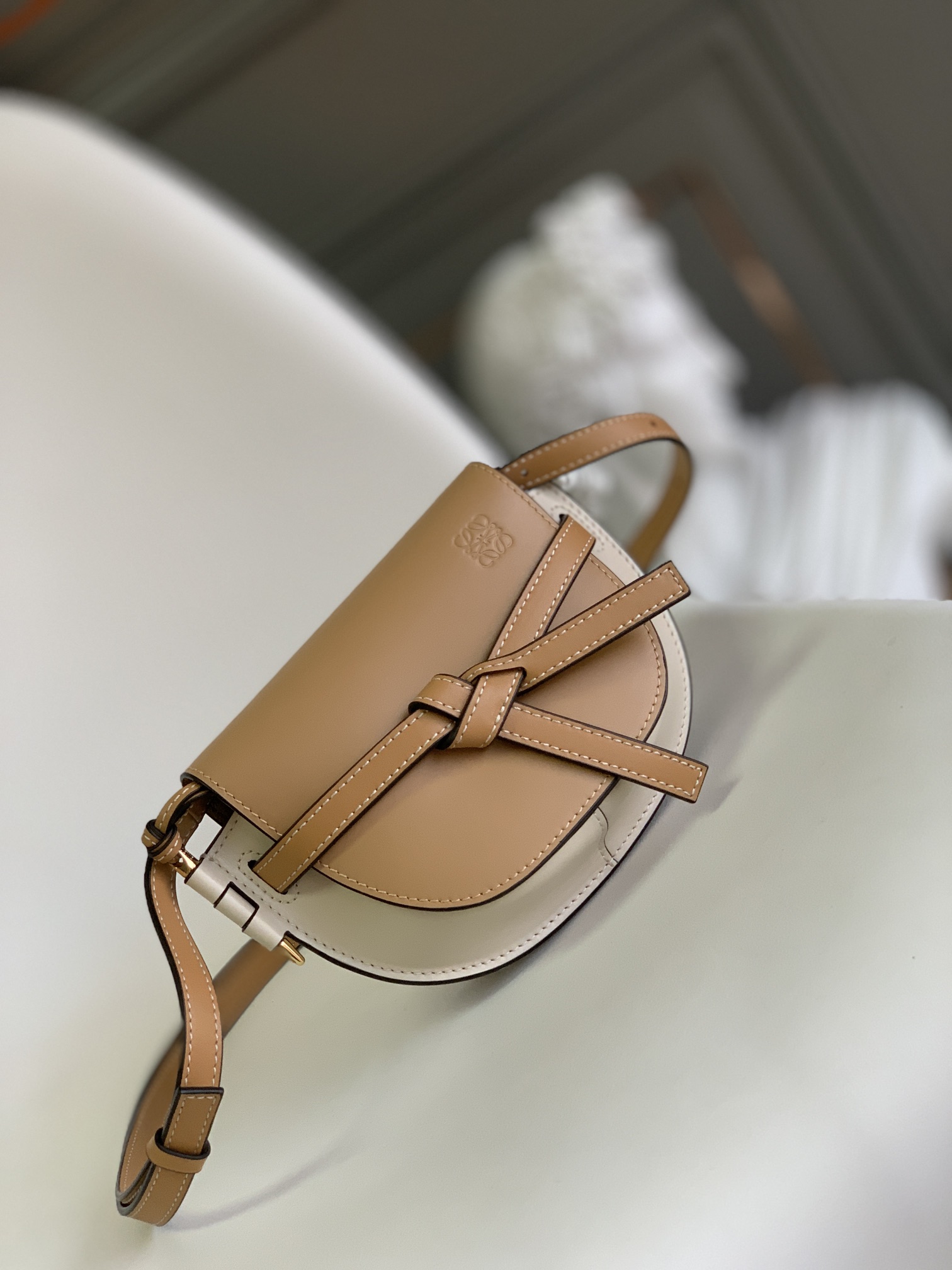 [TOP] LOEWE Mini Gate Bag 15x12.5x8cm - Amber