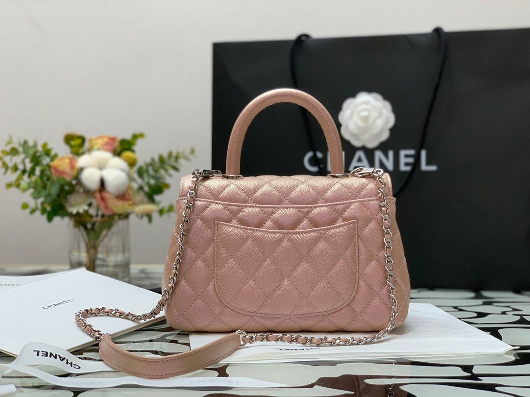 [TOP] CHANEL Coco Top Handle Bag Iridescent Caviar Small 19cm - Pink