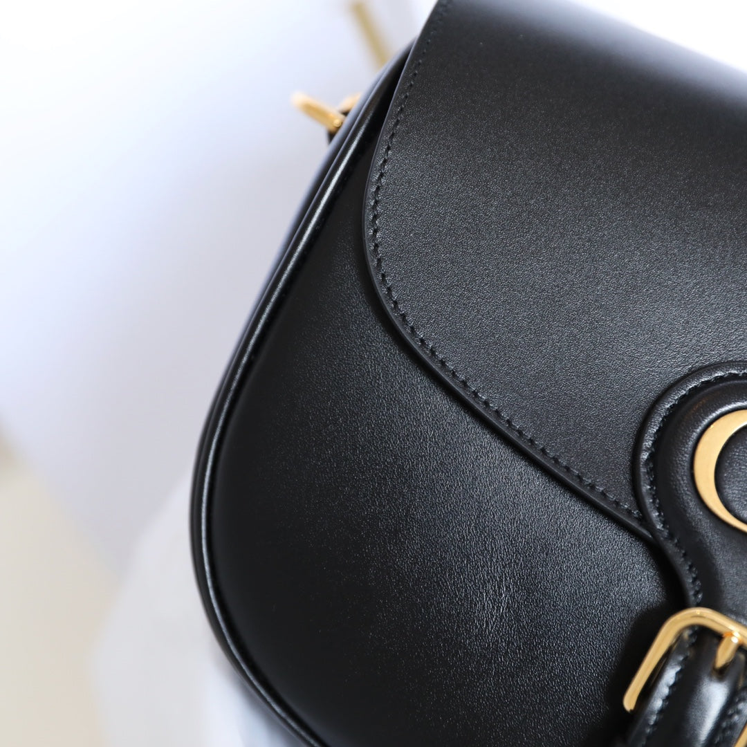 [TOP] Christian Dior Bobby Bag Calfskin Medium - Black