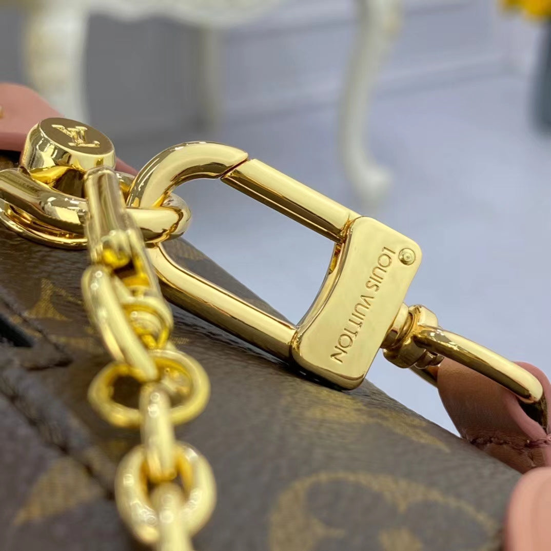 [TOP] Louis Vuitton LV L*V Petite Malle Souple Monogram Bag 20x14x7.5 CM- Peach