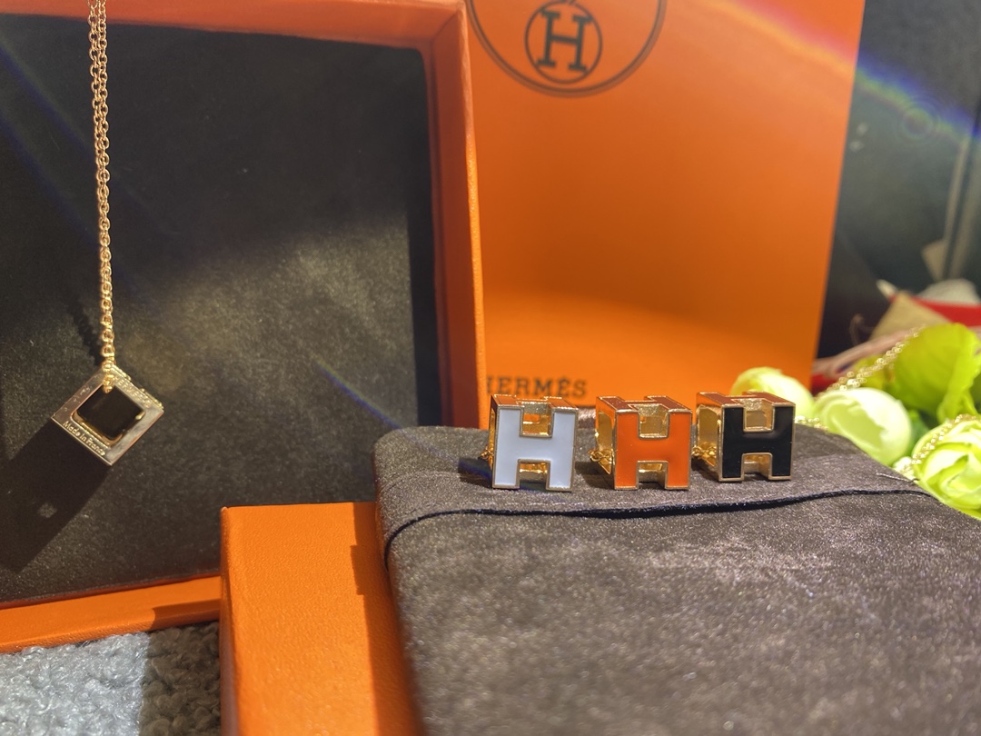 [TOP] HERMES H Box Necklace