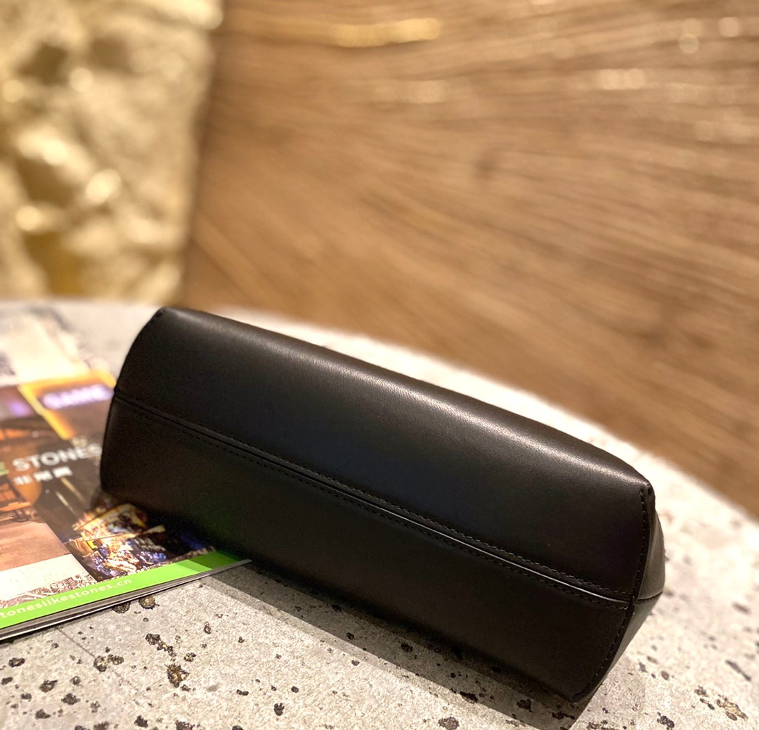 [TOP] FENDI FENDI Small First Bag - Black