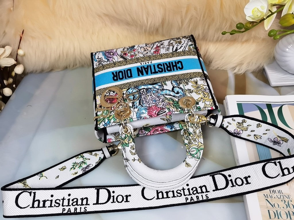 [TOP] Christian Dior Lady Christian Dior Bag D-Lite Embroidery Constellation Medium - White