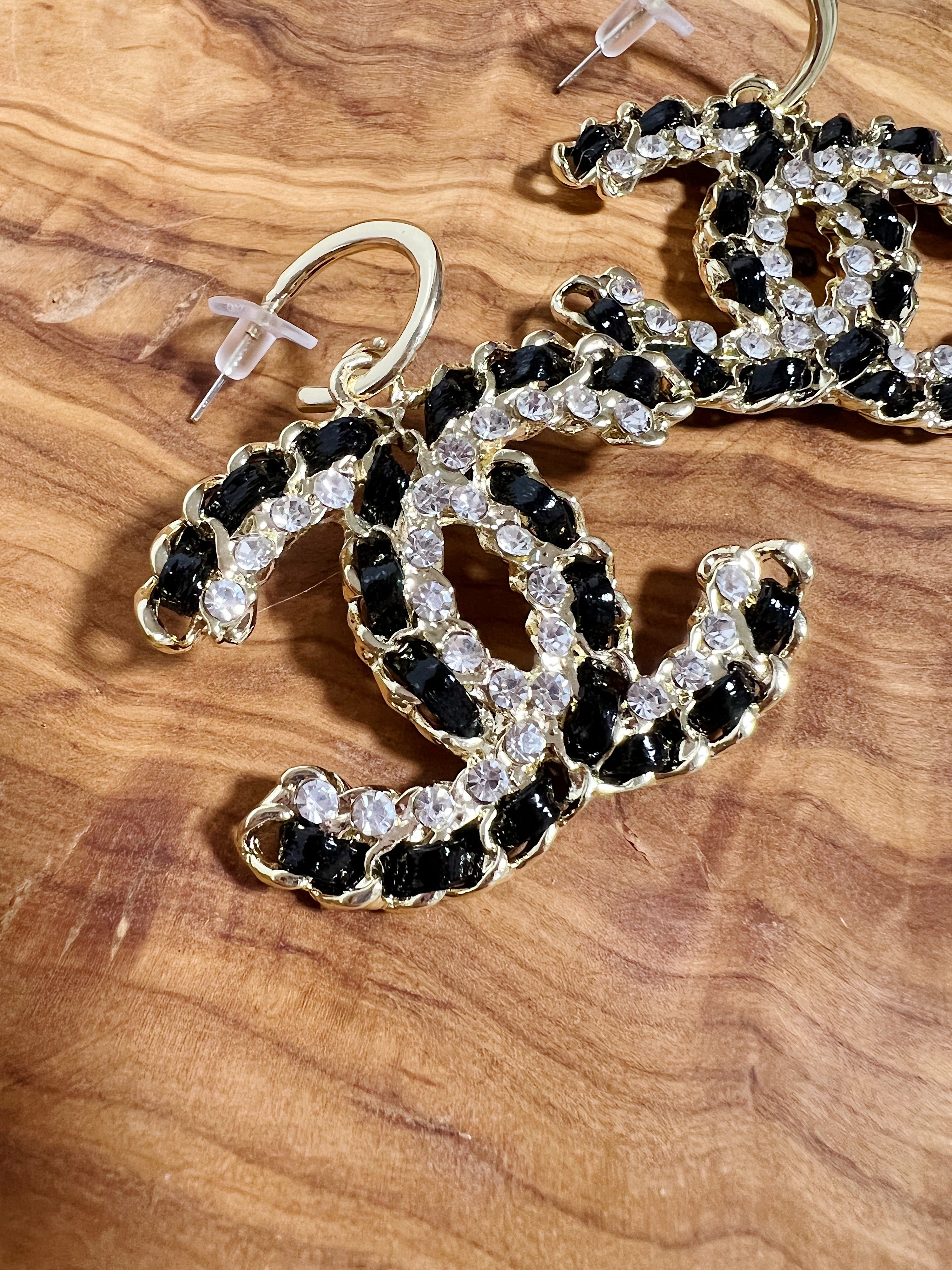 [TOP] CHANEL Dangle Hoop Earrings W Stones - Black