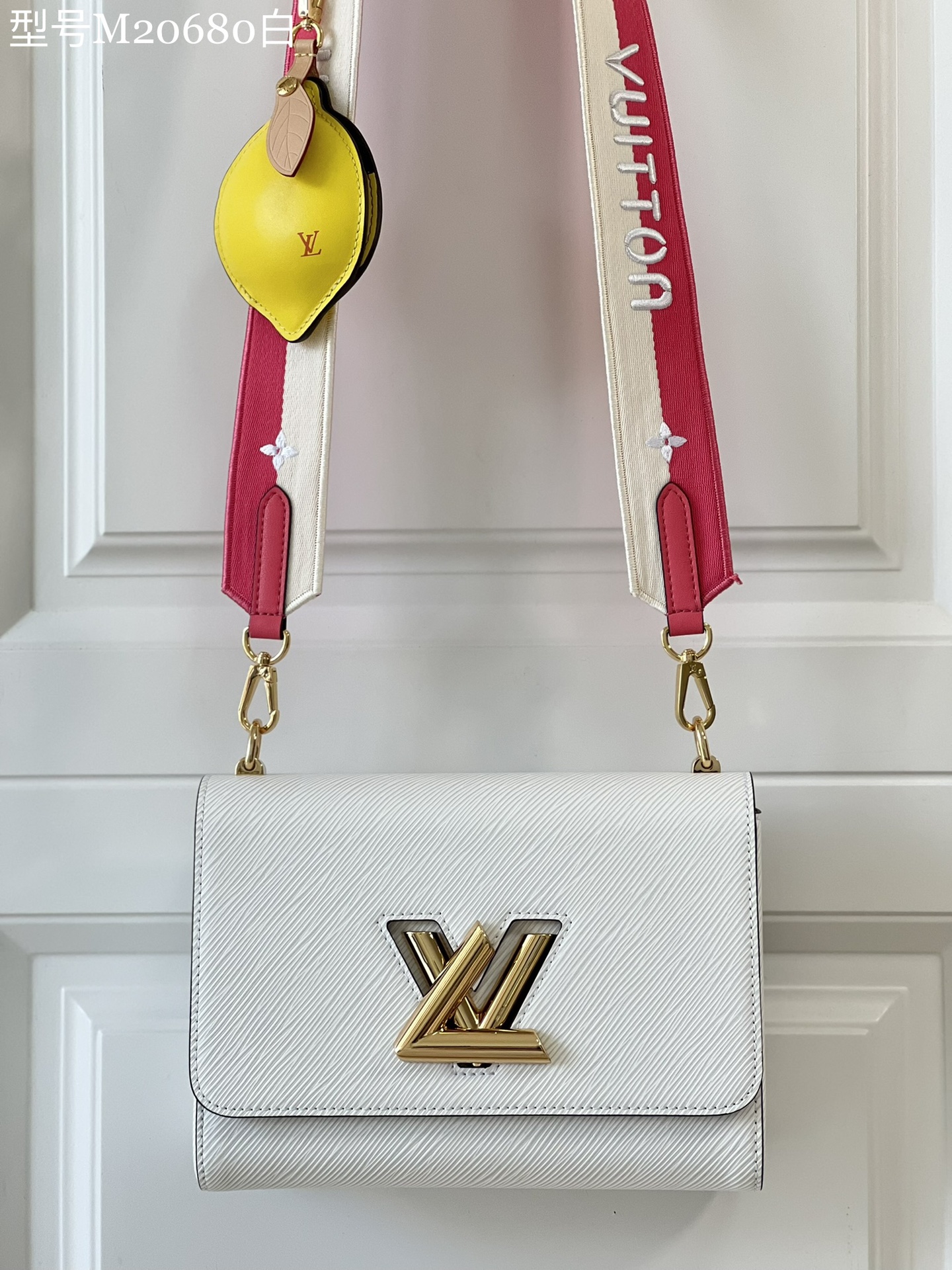 [TOP] Louis Vuitton LV Epi Twist Bag  23 x 17 x 9.5 cm- WHITE