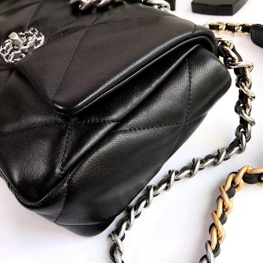 [TOP] CHANEL 19 Bag Small 26cm- Black & SHW