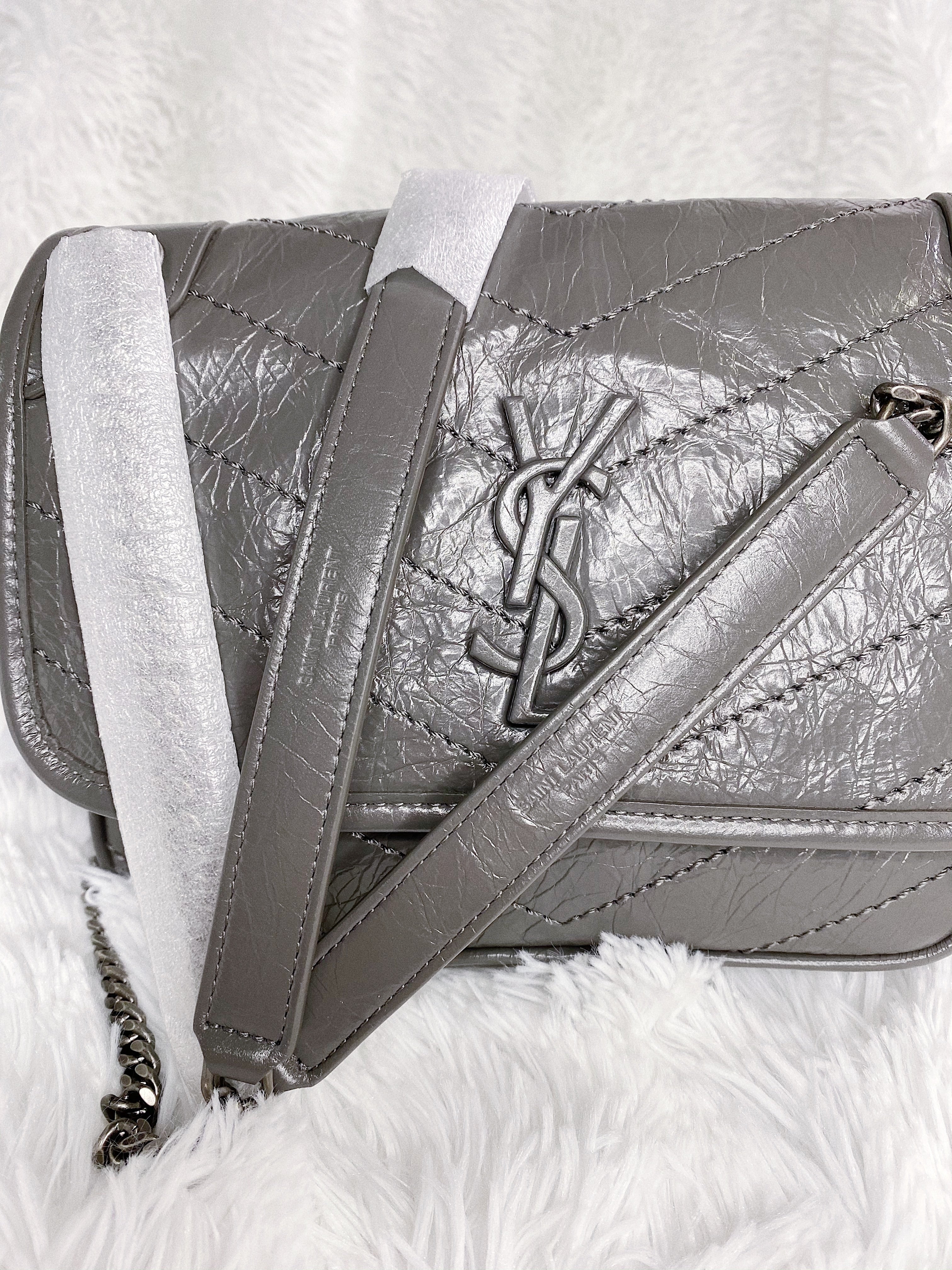 [TOP] Yves Saint Laurent YSL Niki Small Bag Aged Leather 22cm - Stormy Grey